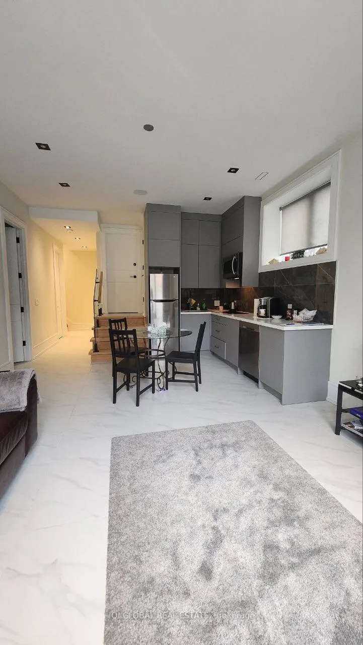 Photo 2 of Unit Lower level, 176 Hendon Avenue, North York, Newtonbrook West — HOMEH