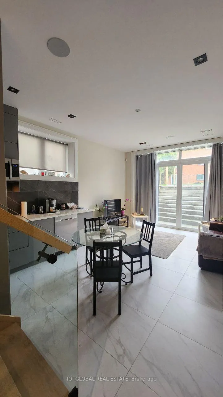 Photo 3 of Unit Lower level, 176 Hendon Avenue, North York, Newtonbrook West — HOMEH