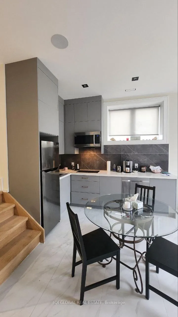 Photo 4 of Unit Lower level, 176 Hendon Avenue, North York, Newtonbrook West — HOMEH