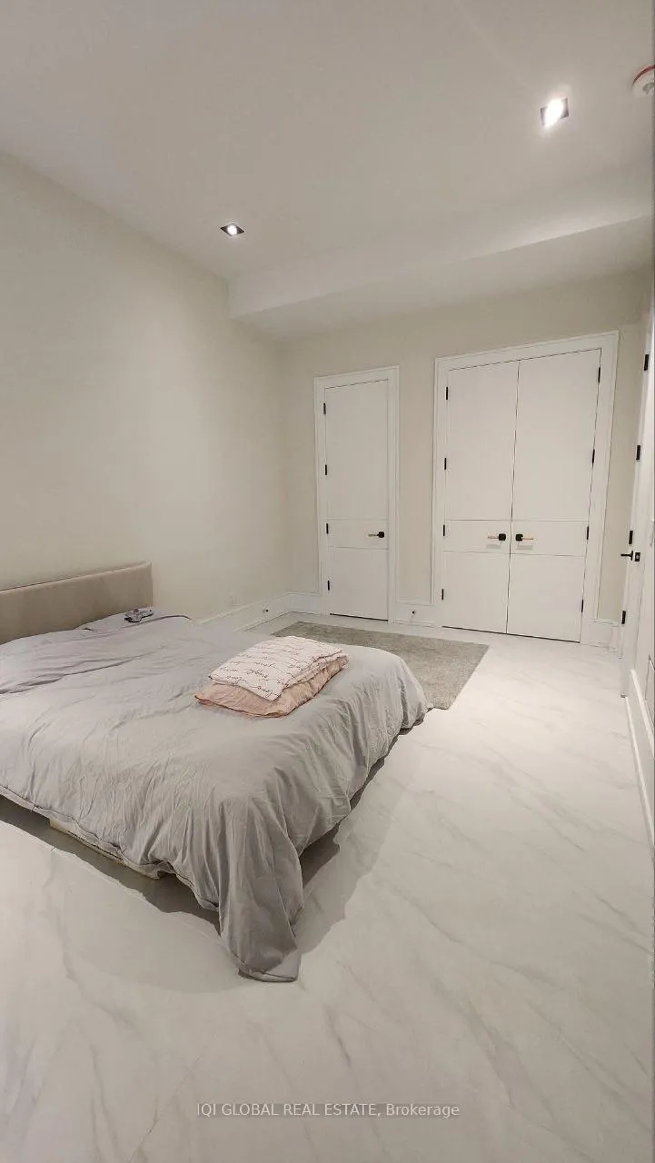Photo 6 of Unit Lower level, 176 Hendon Avenue, North York, Newtonbrook West — HOMEH