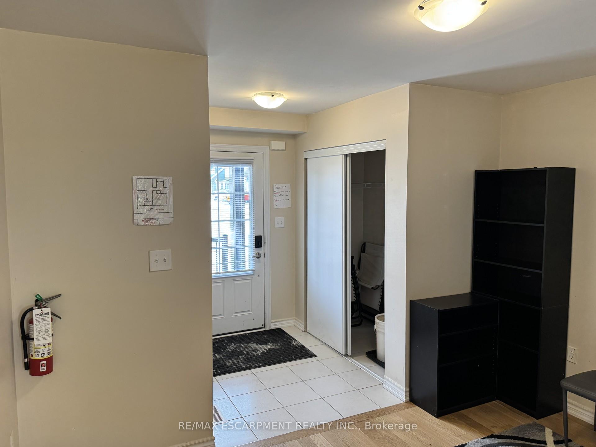 Photo 4 of 70 Brown Bear Street W, Barrie, Rural Barrie Southwest — HOMEH