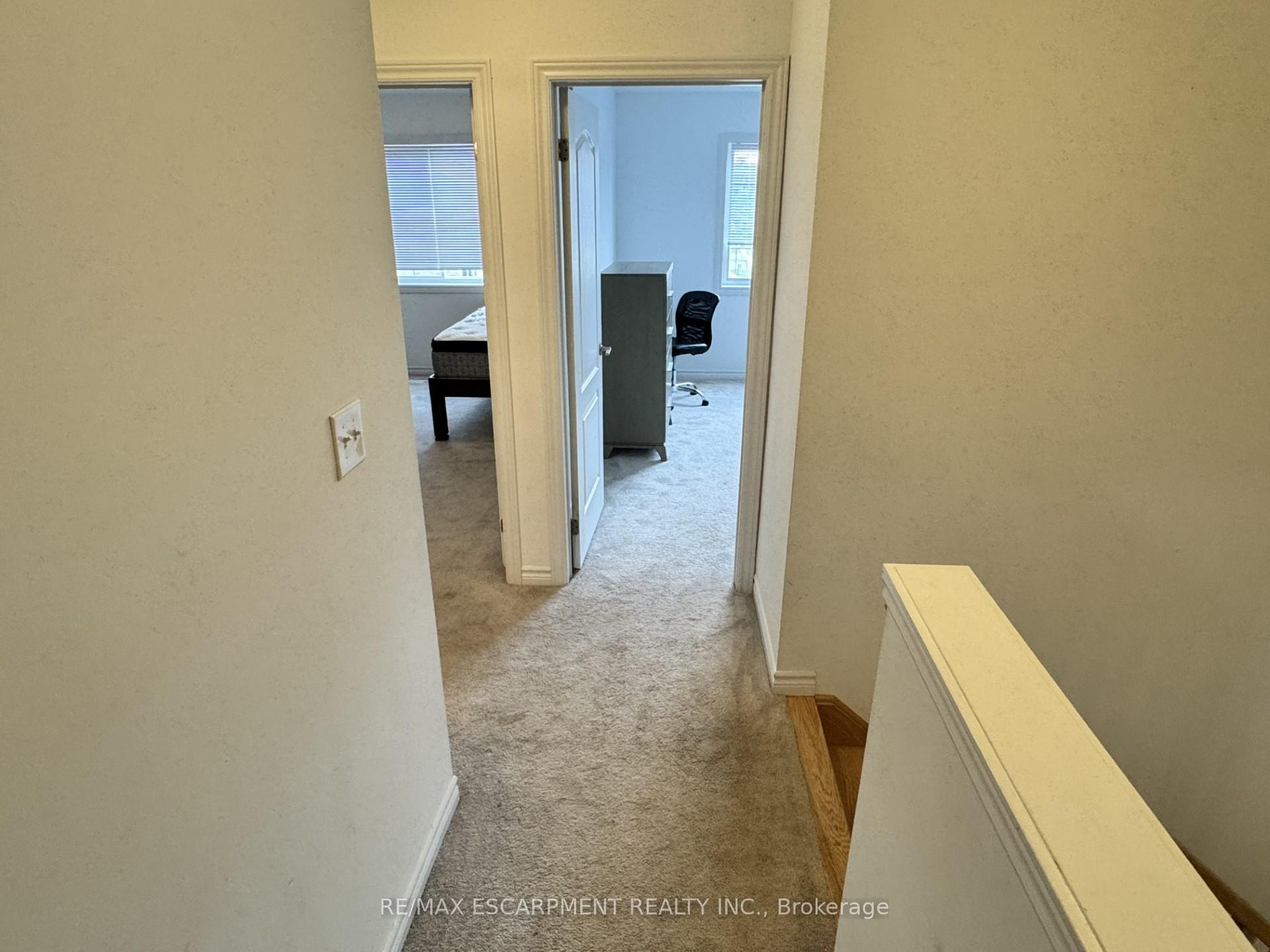 Photo 15 of 70 Brown Bear Street W, Barrie, Rural Barrie Southwest — HOMEH