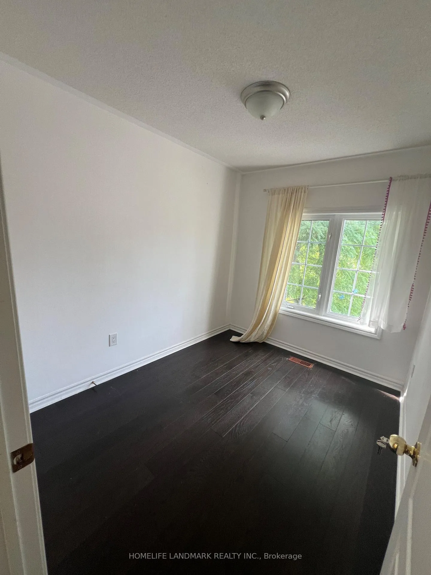 Photo 18 of 31 Rodeo Court, North York, Newtonbrook West — HOMEH