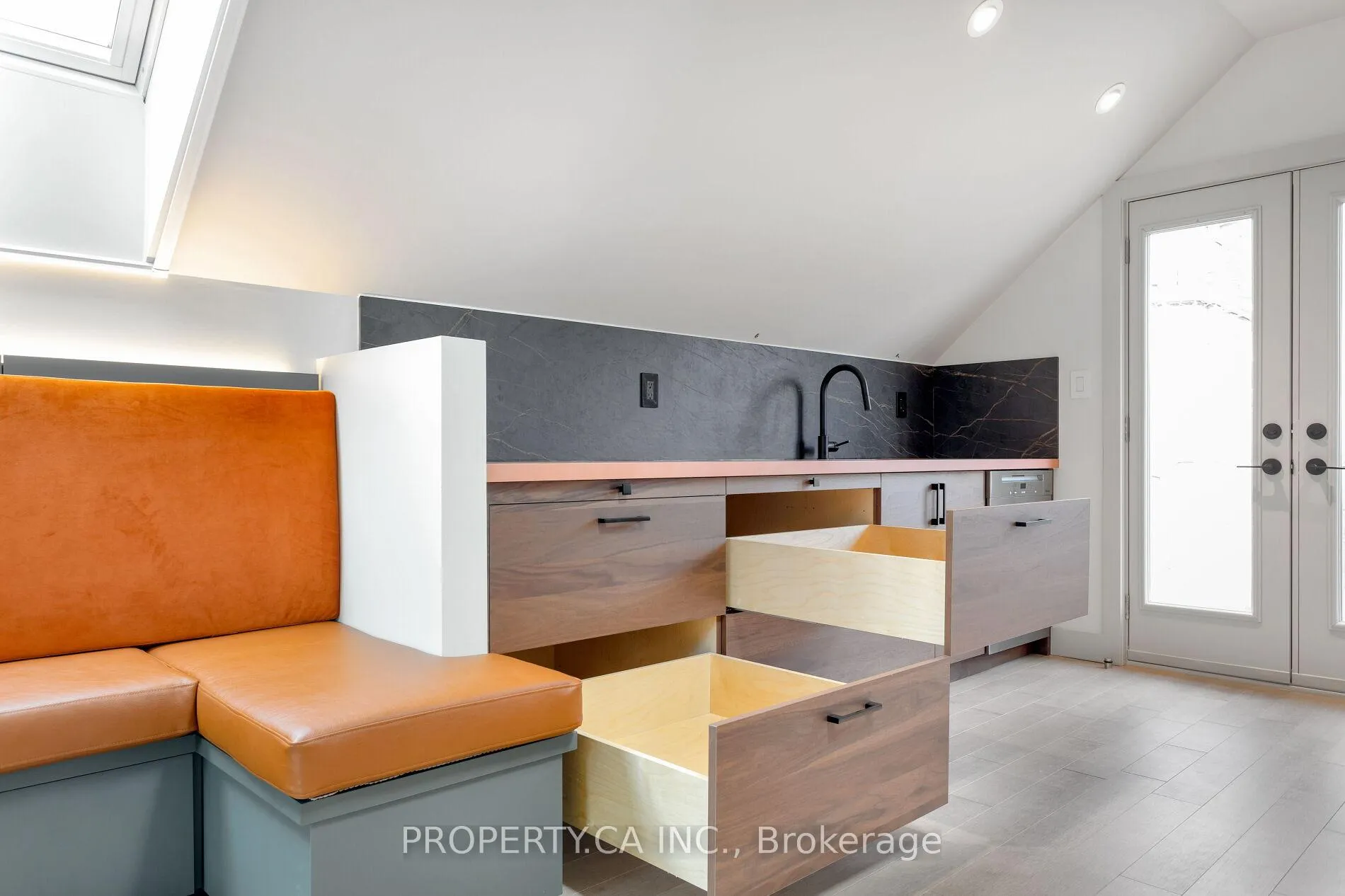 Photo 13 of Unit Garden, 110 Concord Avenue, Toronto, Palmerston-Little Italy — HOMEH