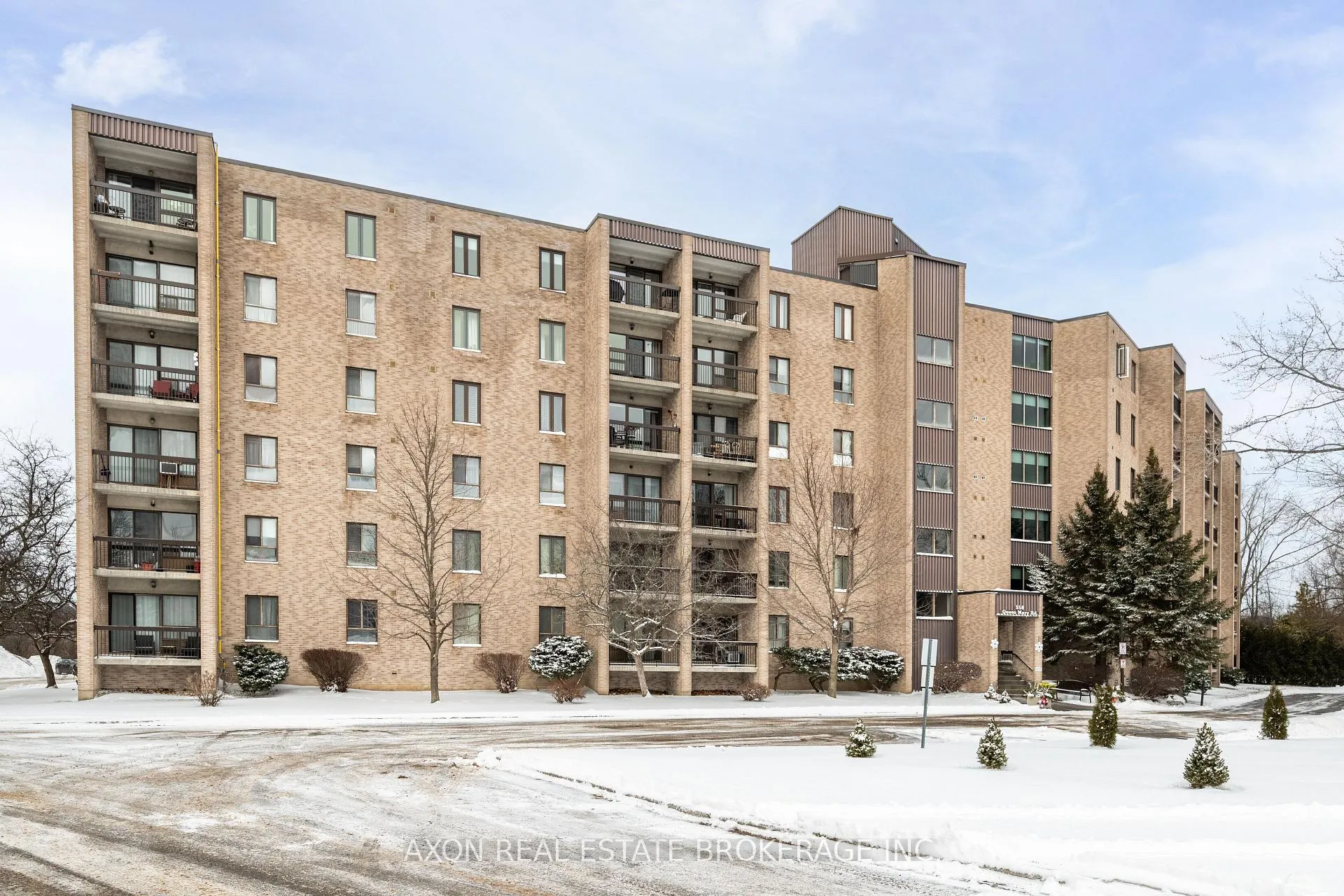 Photo 1 of Unit 501, 358 Queen Mary Road, Kingston, West of Sir John A. Blvd — HOMEH