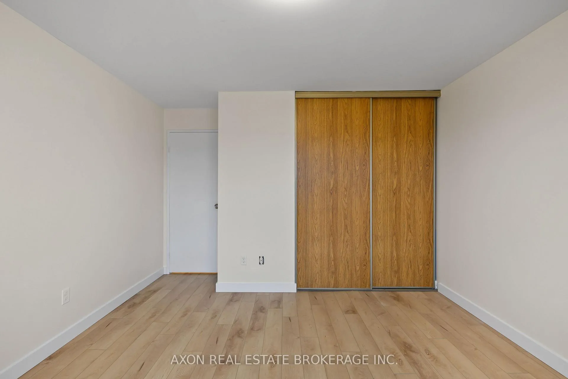 Photo 13 of Unit 501, 358 Queen Mary Road, Kingston, West of Sir John A. Blvd — HOMEH