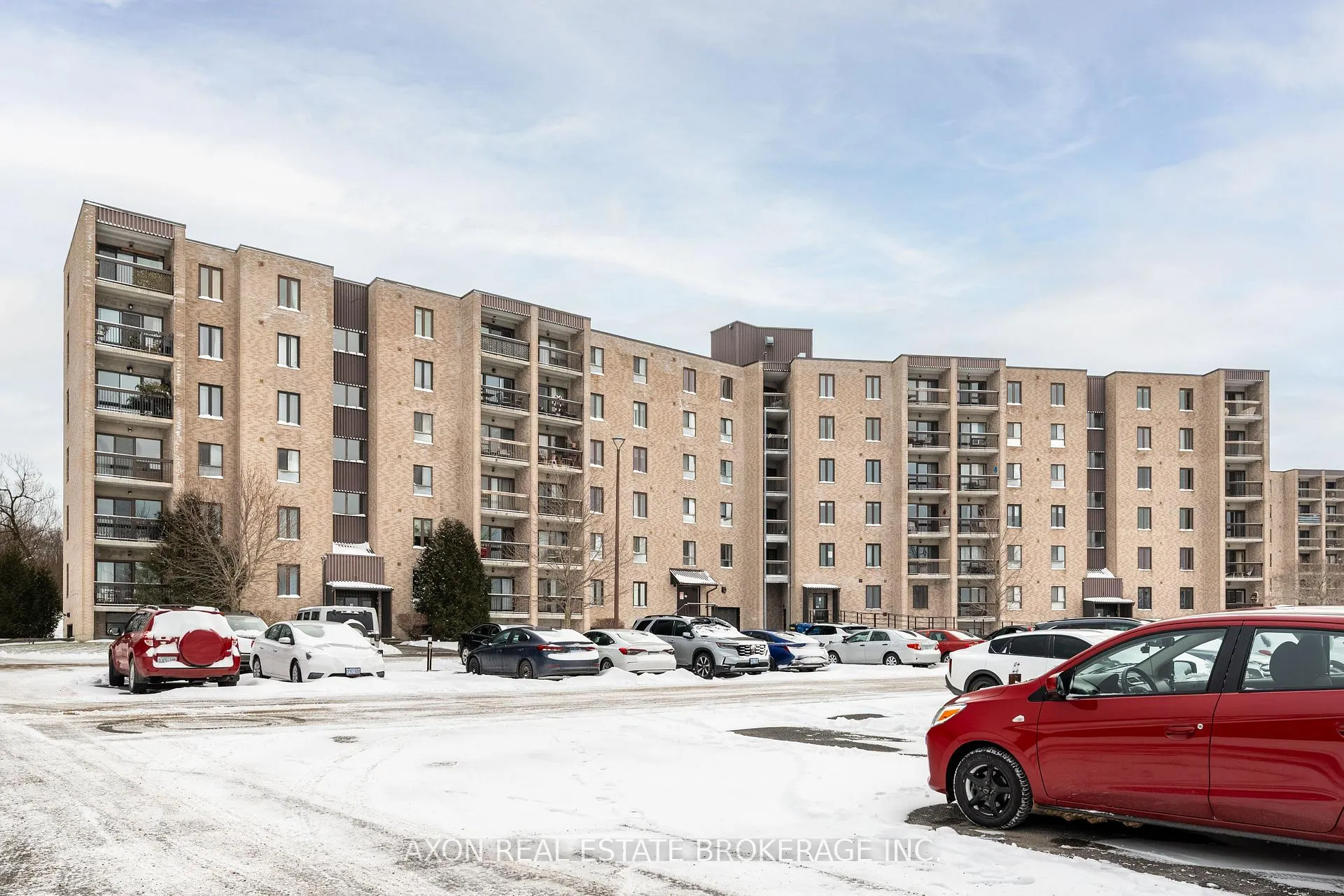Photo 22 of Unit 501, 358 Queen Mary Road, Kingston, West of Sir John A. Blvd — HOMEH