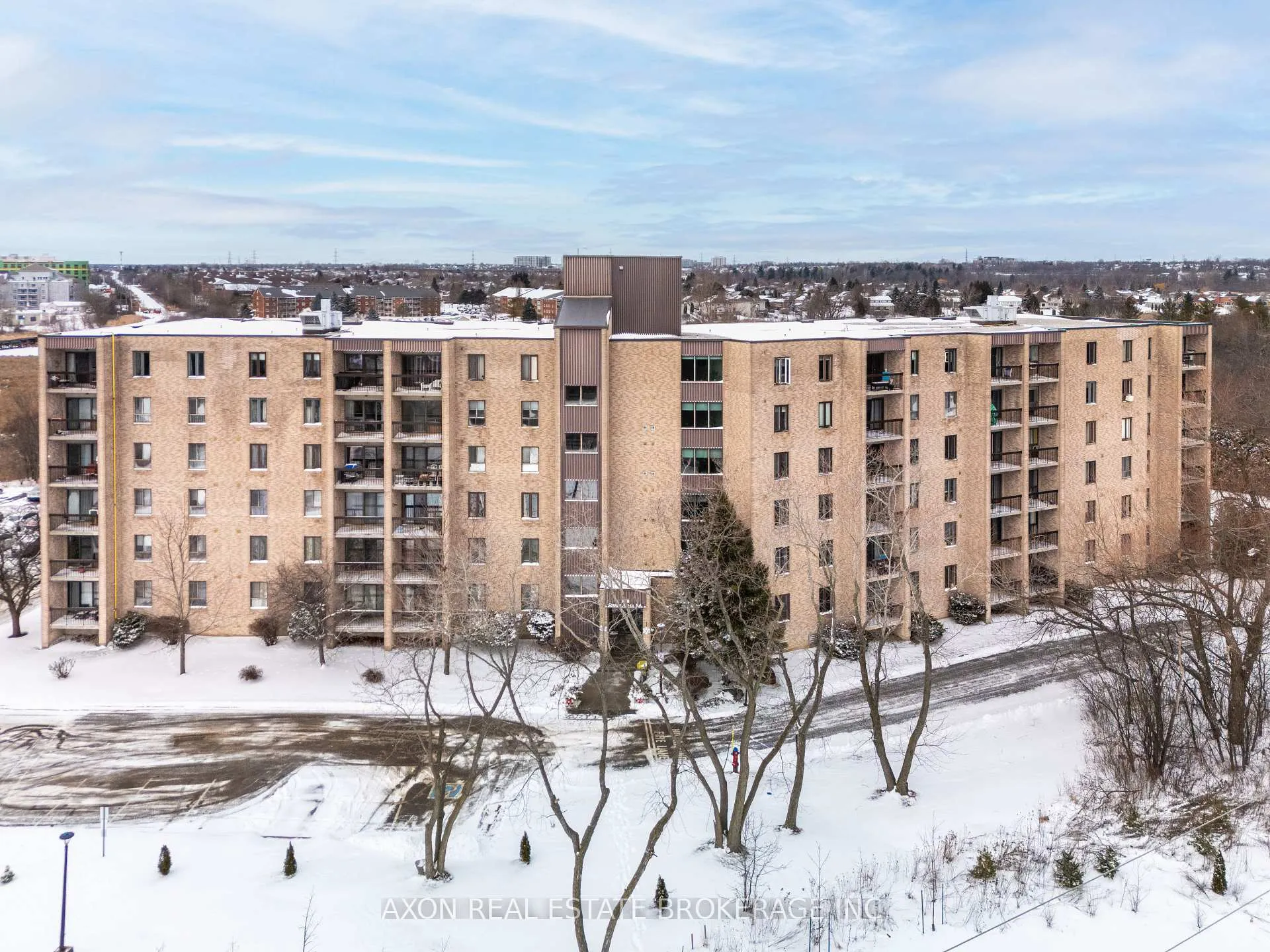 Photo 23 of Unit 501, 358 Queen Mary Road, Kingston, West of Sir John A. Blvd — HOMEH