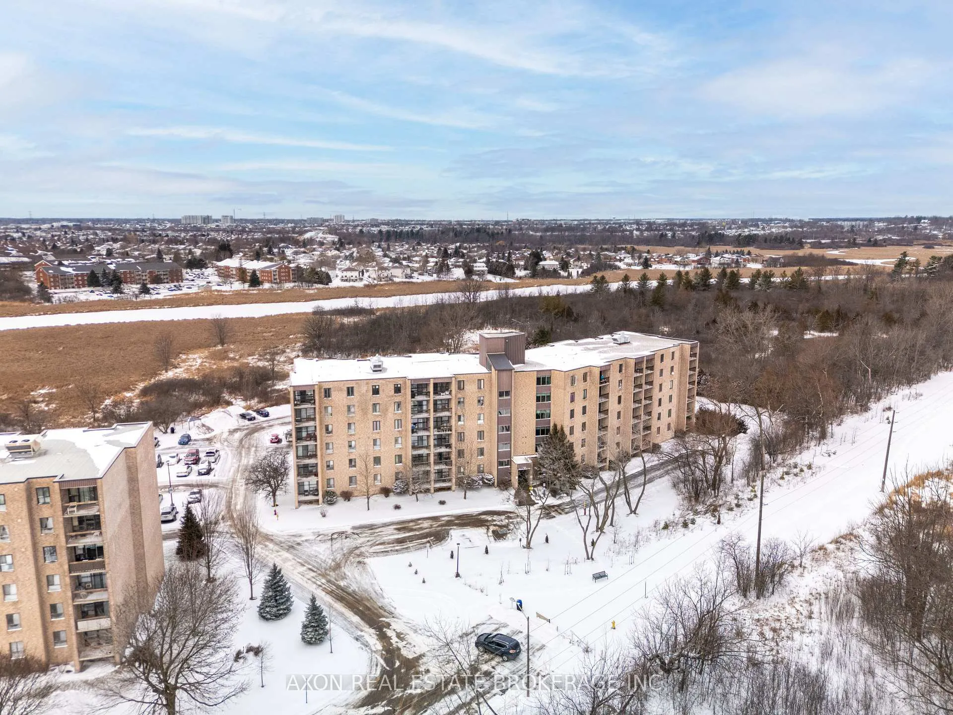 Photo 25 of Unit 501, 358 Queen Mary Road, Kingston, West of Sir John A. Blvd — HOMEH