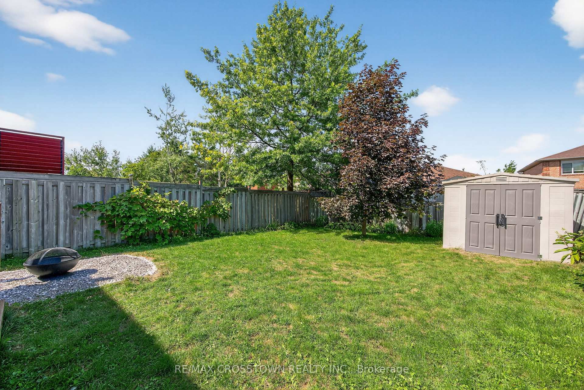 Photo 22 of 49 Tunbridge Road, Barrie, Georgian Drive — HOMEH