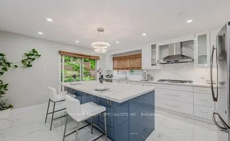 Photo 7 of Unit Upper, 250 Driftwood Drive, Kitchener — HOMEH