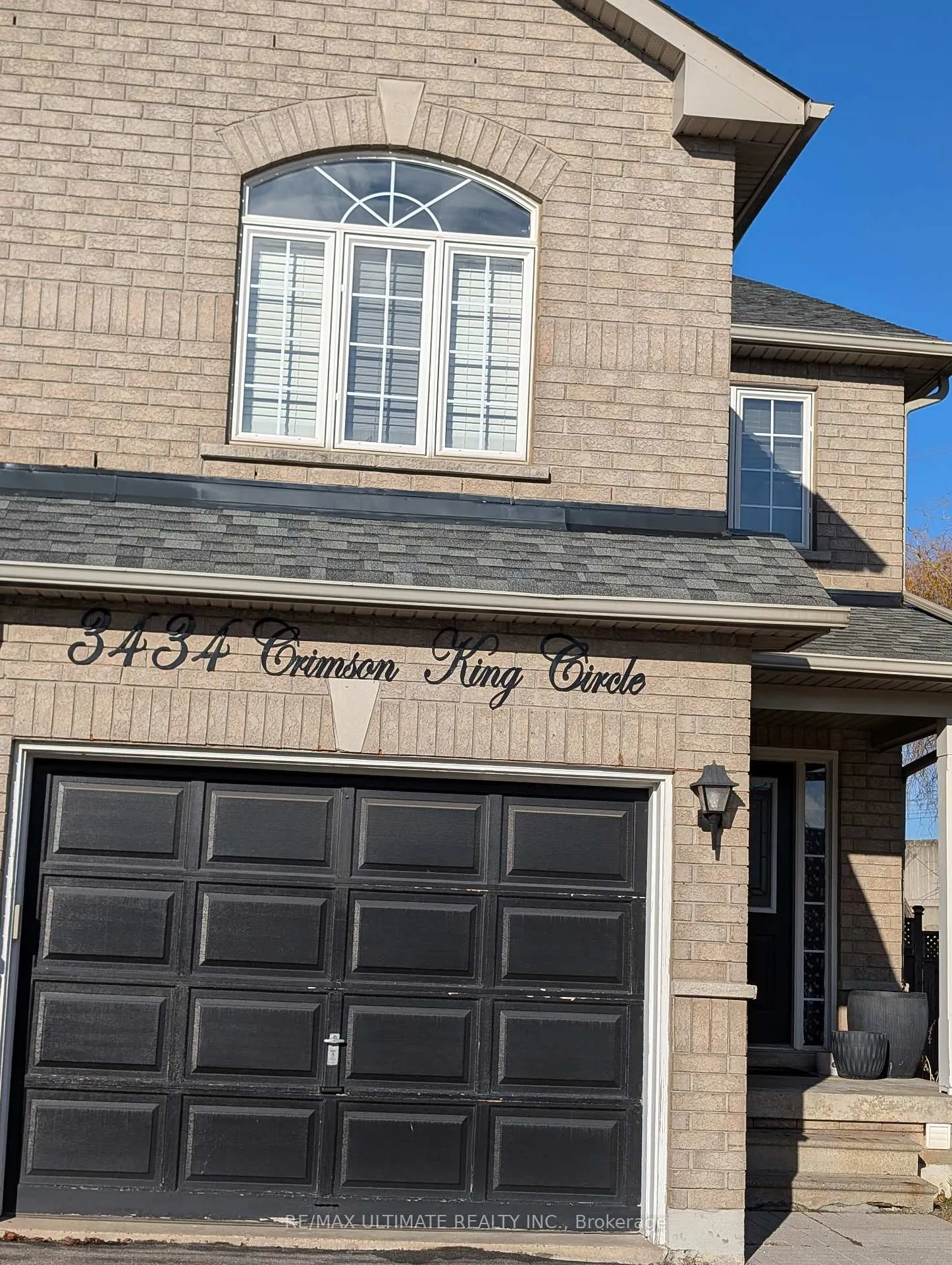 Front of 3434 Crimson King Circle
