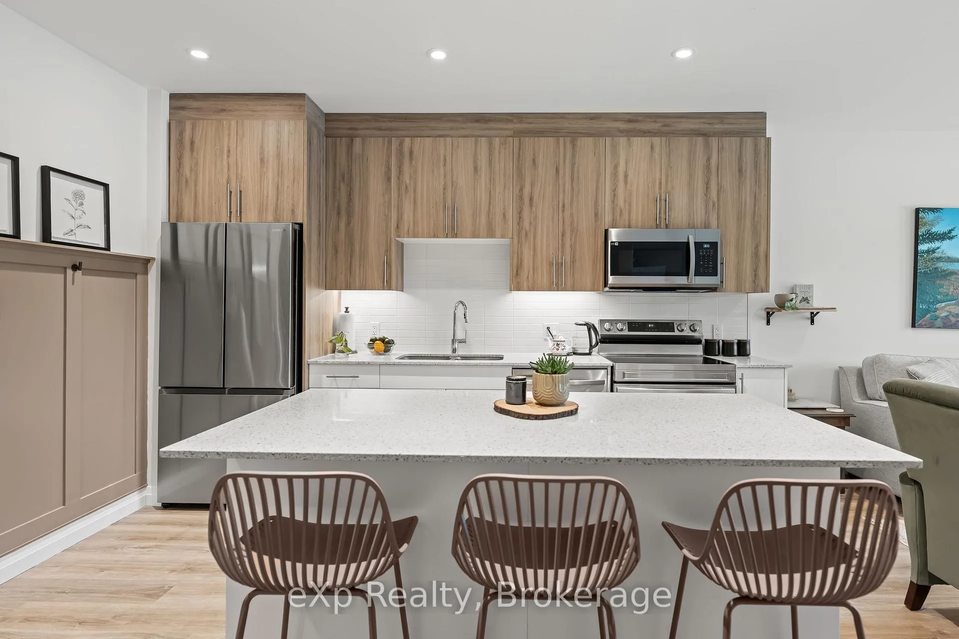 Photo 11 of Unit 305, 525 New Dundee Road, Kitchener — HOMEH