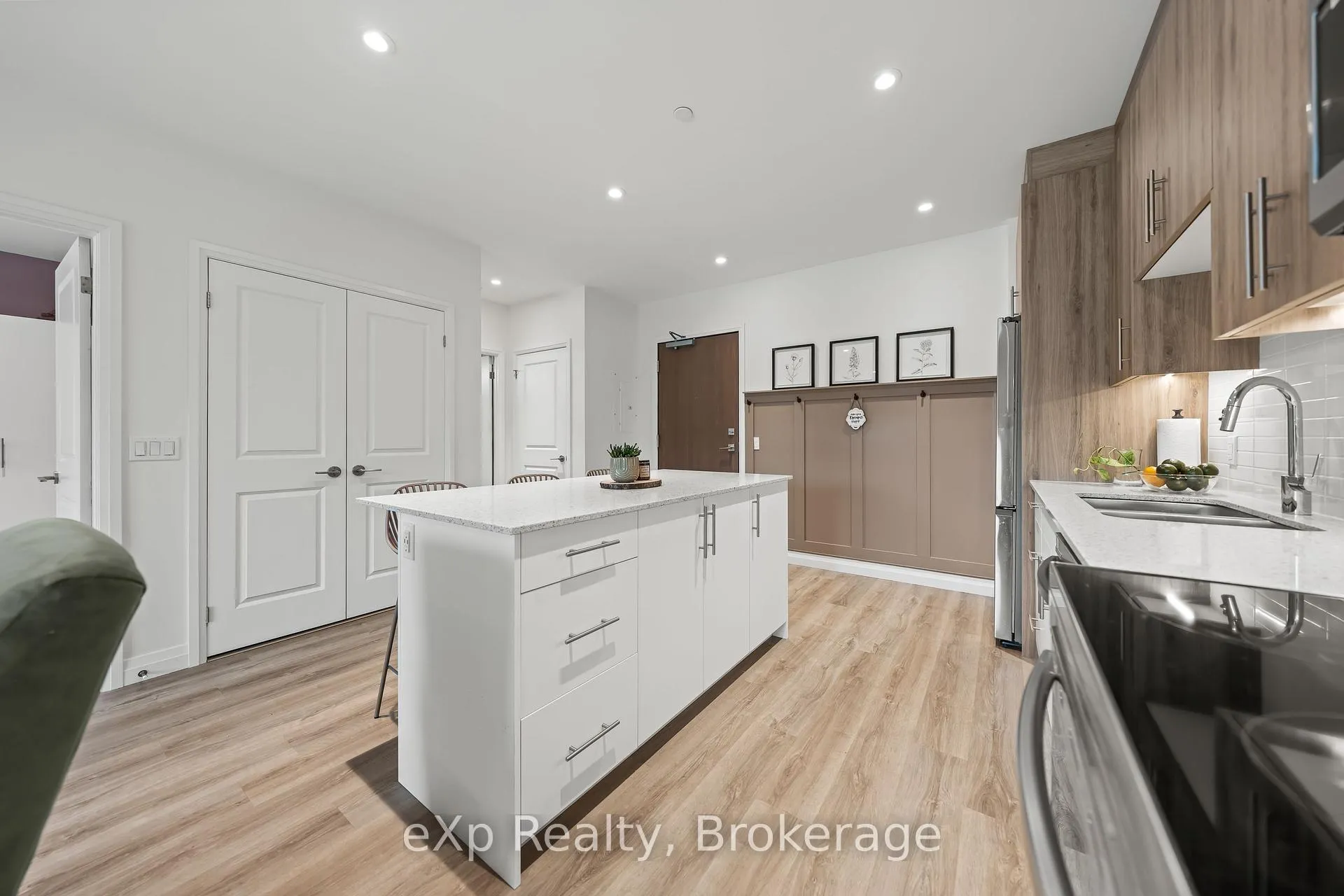 Photo 13 of Unit 305, 525 New Dundee Road, Kitchener — HOMEH