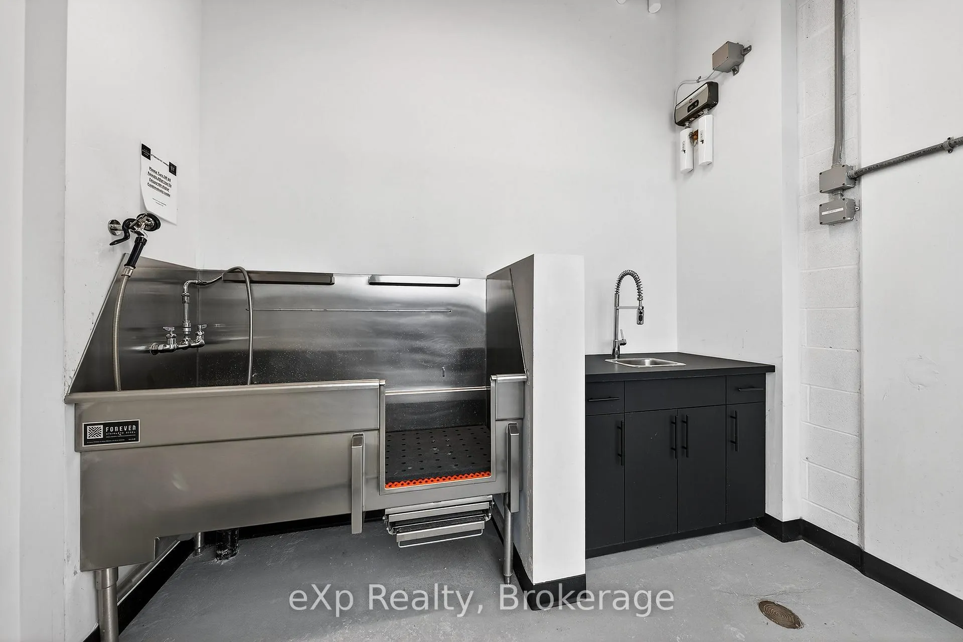 Photo 30 of Unit 305, 525 New Dundee Road, Kitchener — HOMEH