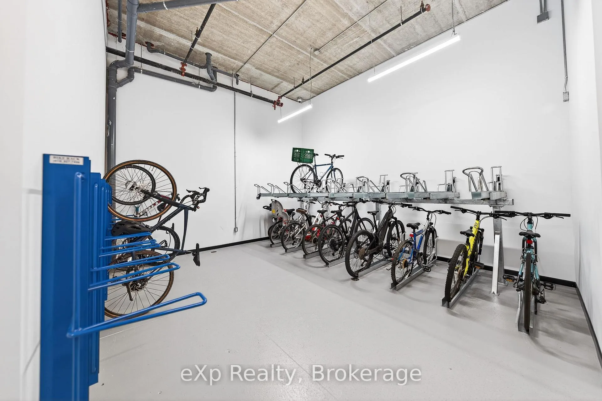 Photo 33 of Unit 305, 525 New Dundee Road, Kitchener — HOMEH