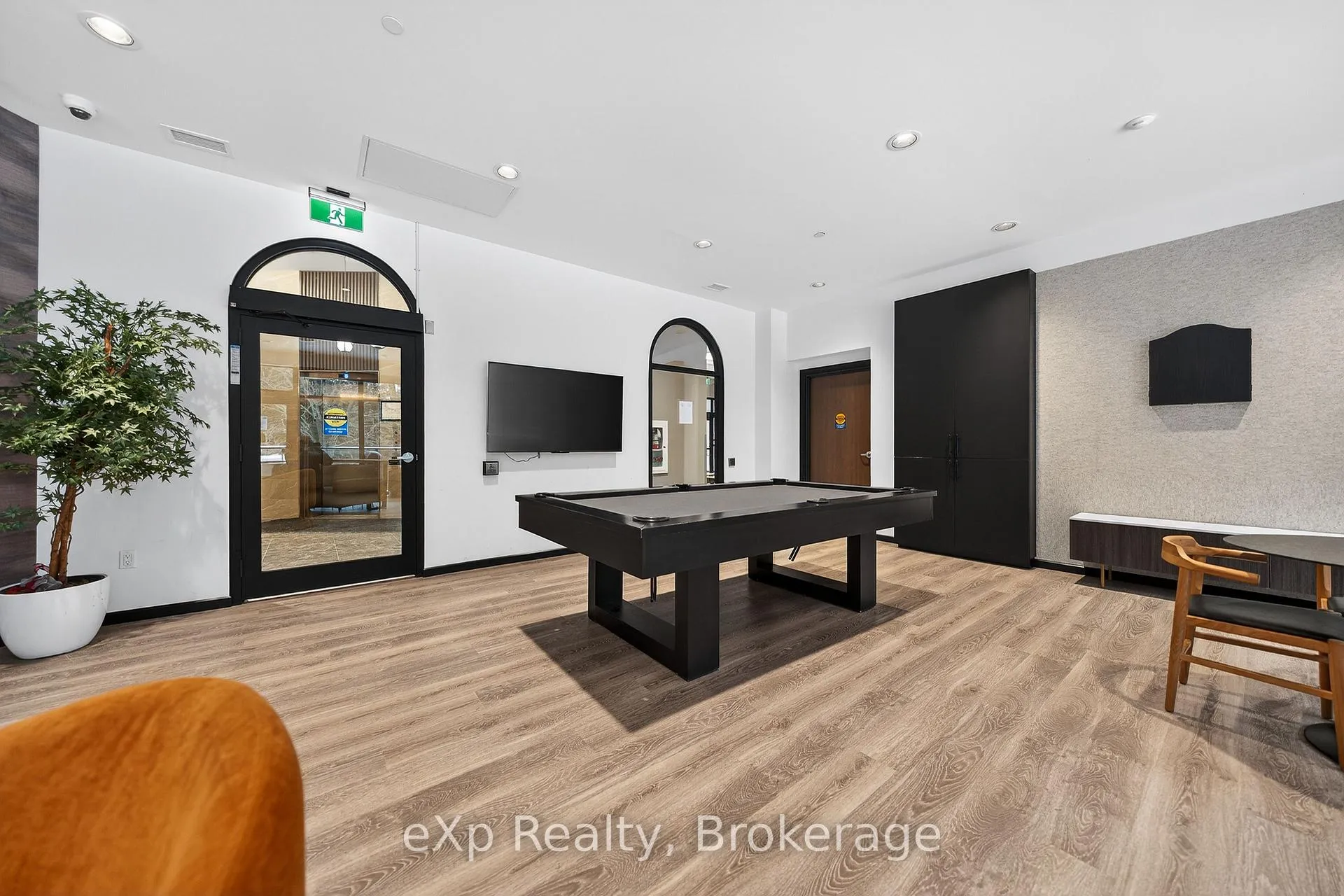Photo 36 of Unit 305, 525 New Dundee Road, Kitchener — HOMEH