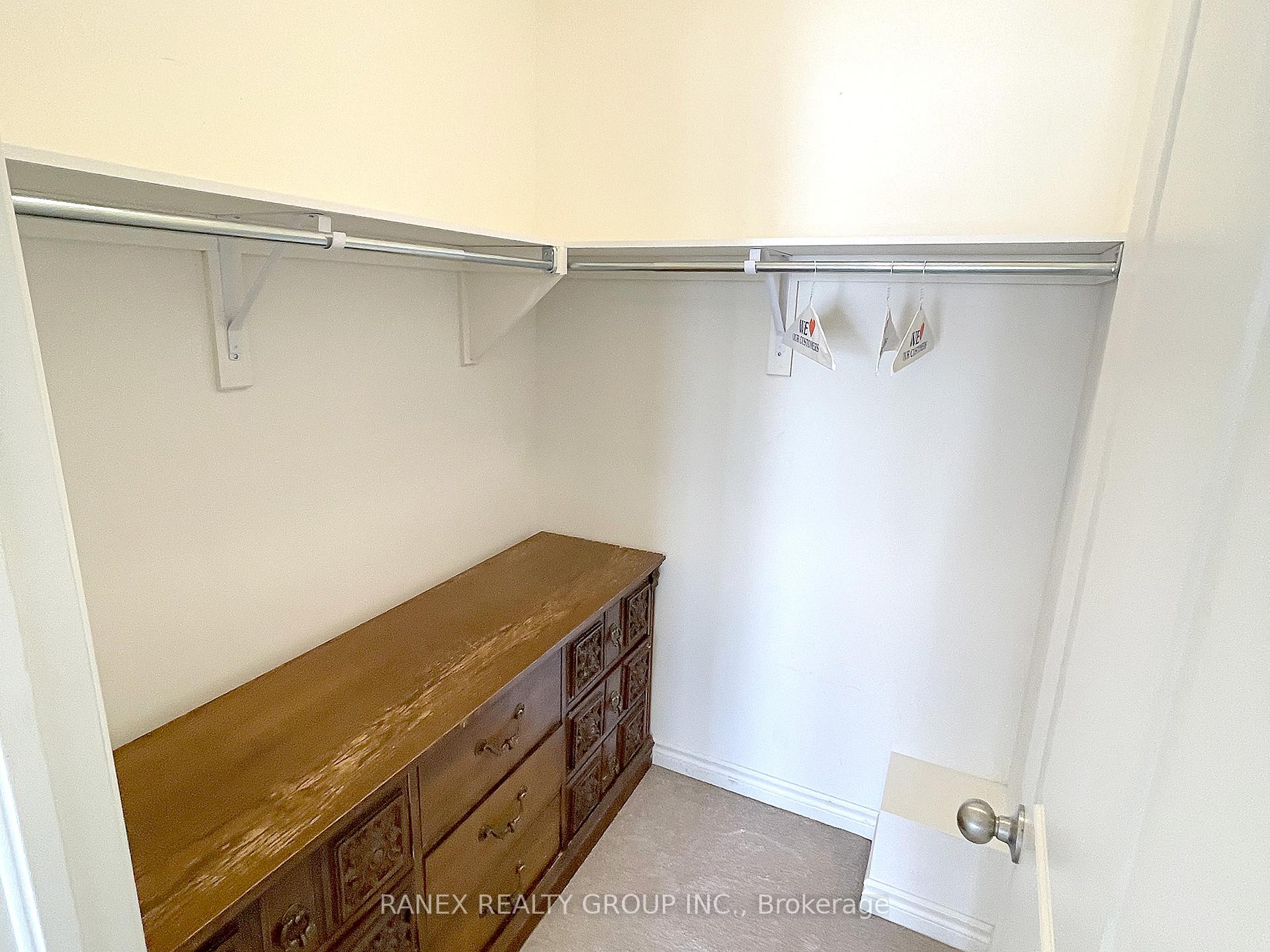 Photo 17 of Unit Upper Level (2nd & 3rd ), 33 Arrowview Drive, Brampton, Northwest Brampton — HOMEH