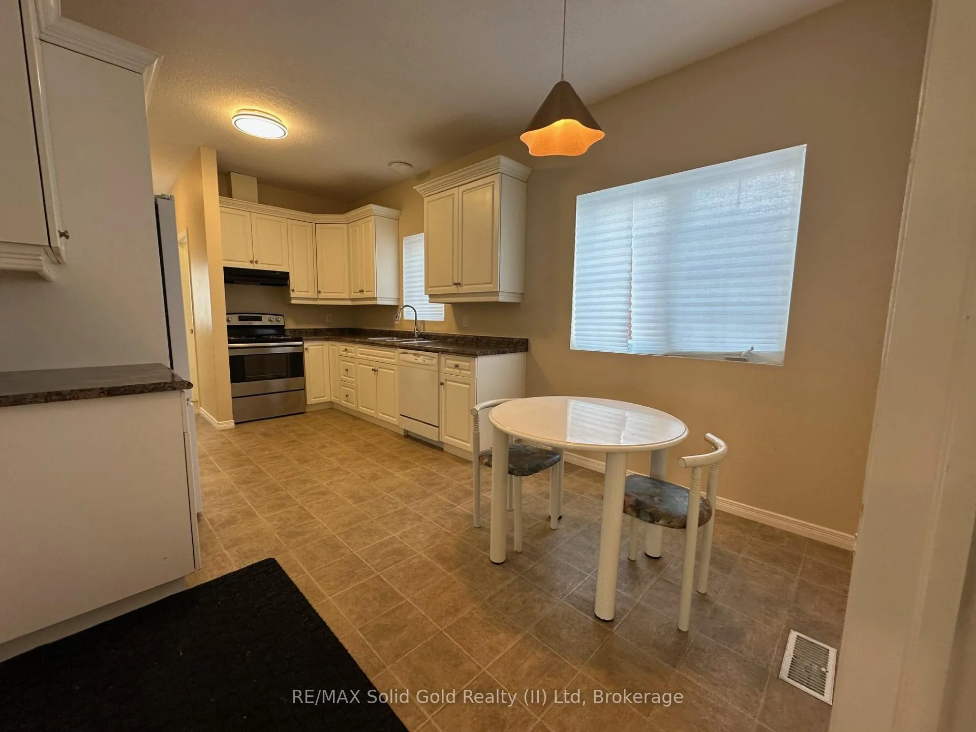 Photo 20 of 87 Ellis Avenue, Waterloo — HOMEH