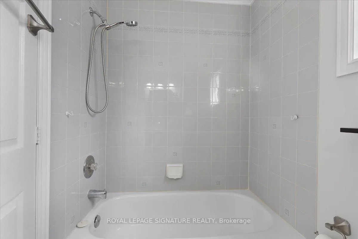 Photo 20 of Unit Upper, 590 Devon Avenue, Oshawa, Donevan — HOMEH