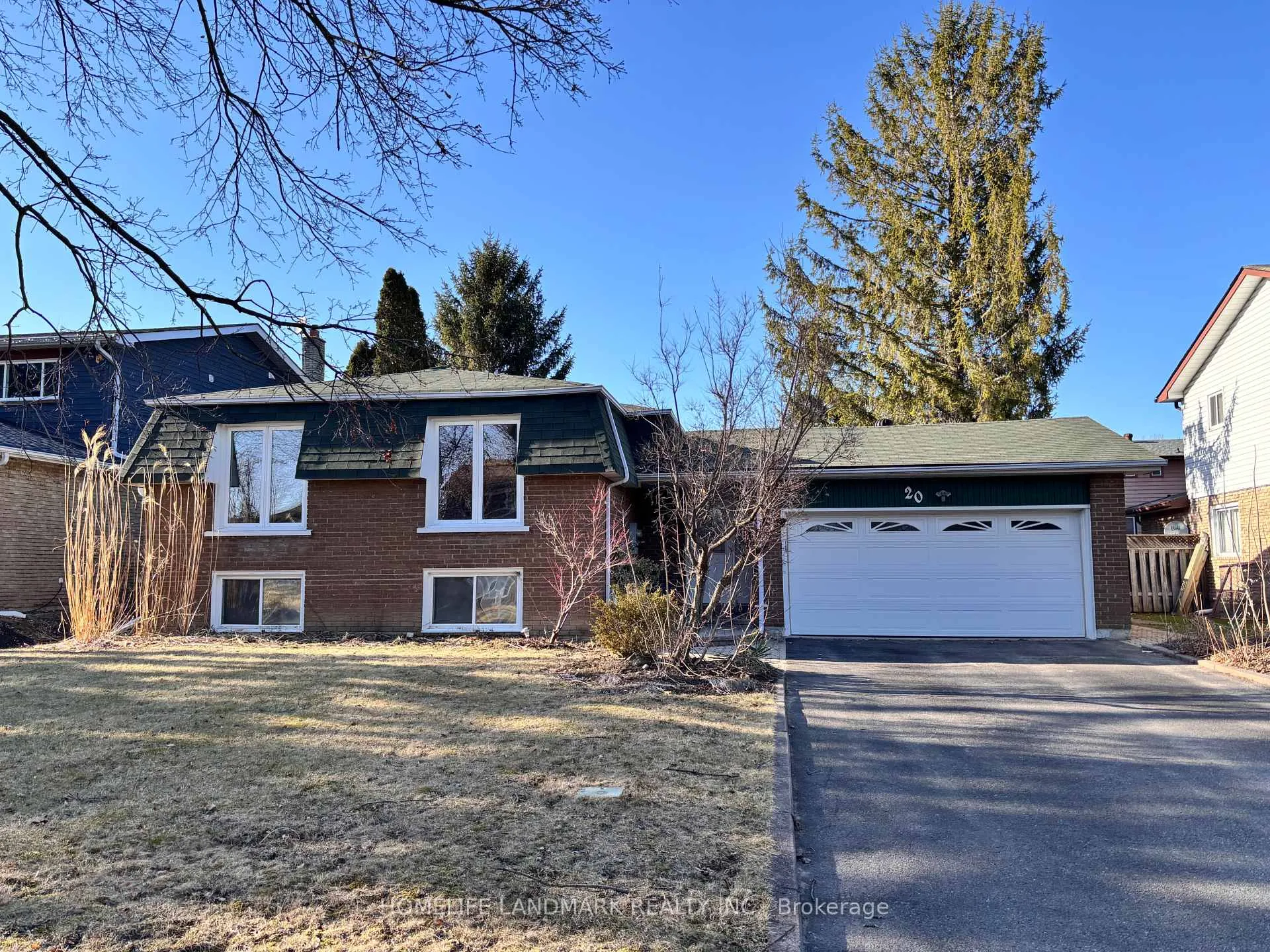 Photo 1 of Unit Main, 20 Oak Lea Circle, Markham, Markham Village — HOMEH