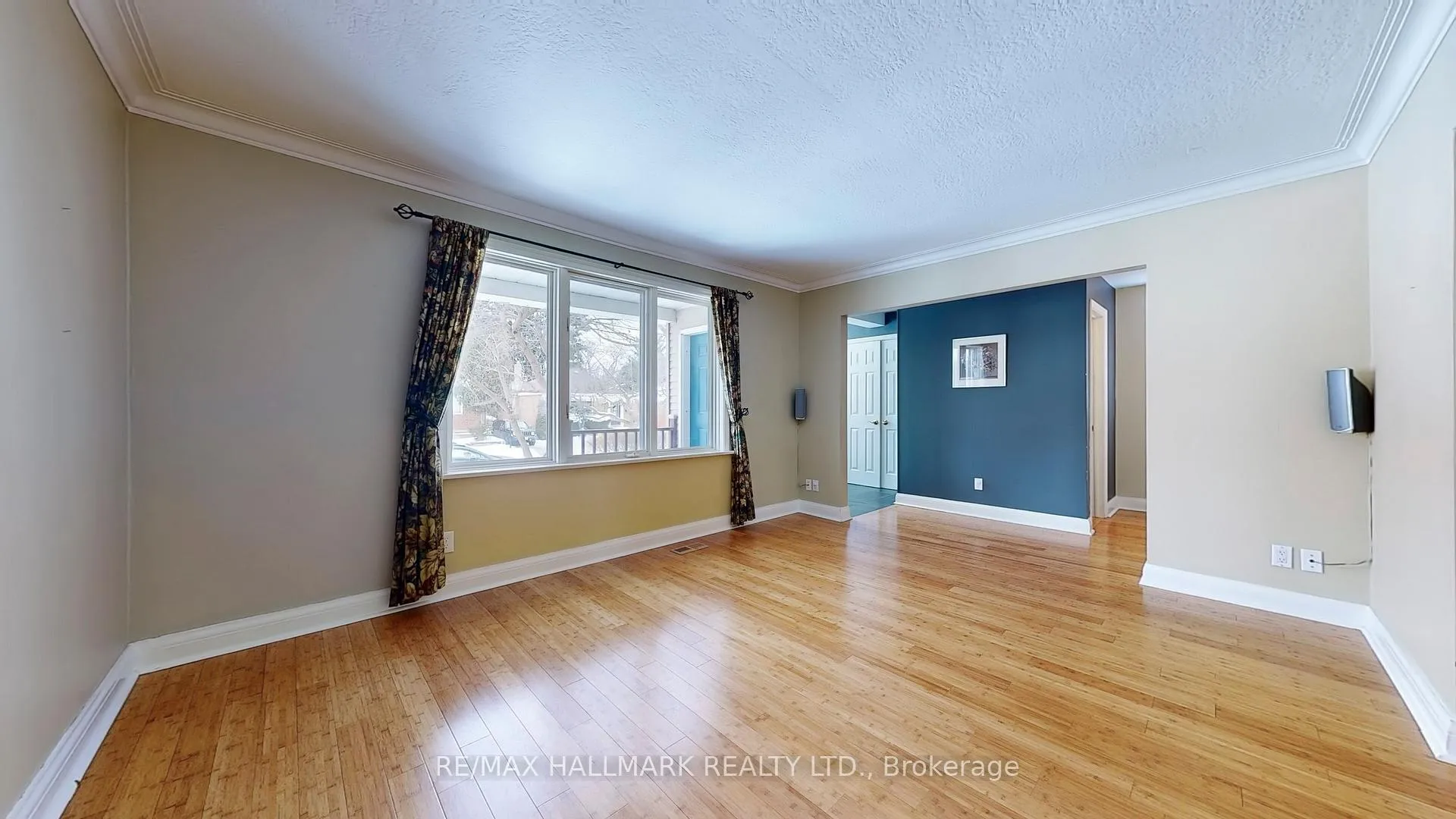 Photo 4 of 93 Stuart Avenue, North York, Lansing-Westgate — HOMEH