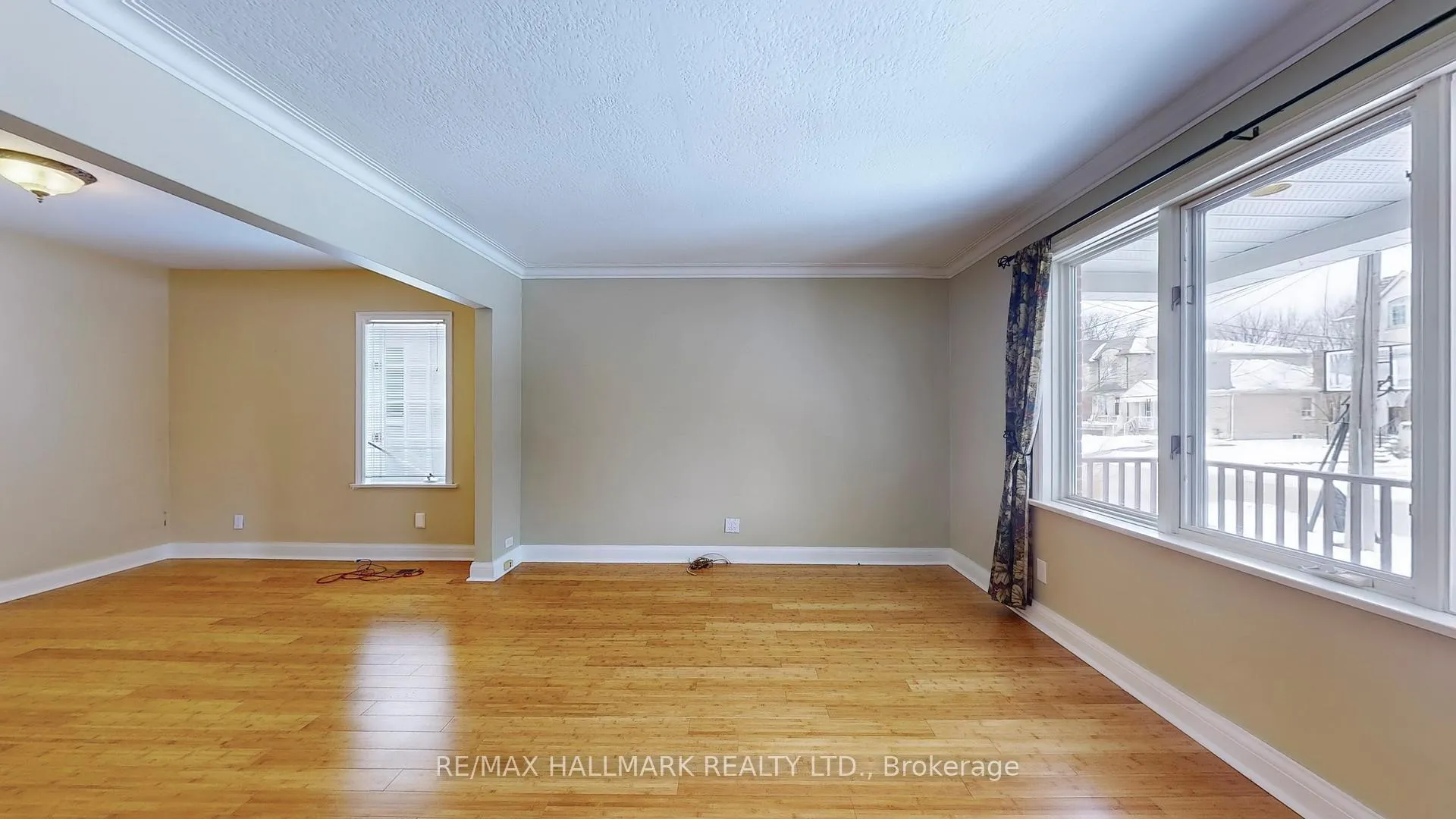 Photo 5 of 93 Stuart Avenue, North York, Lansing-Westgate — HOMEH