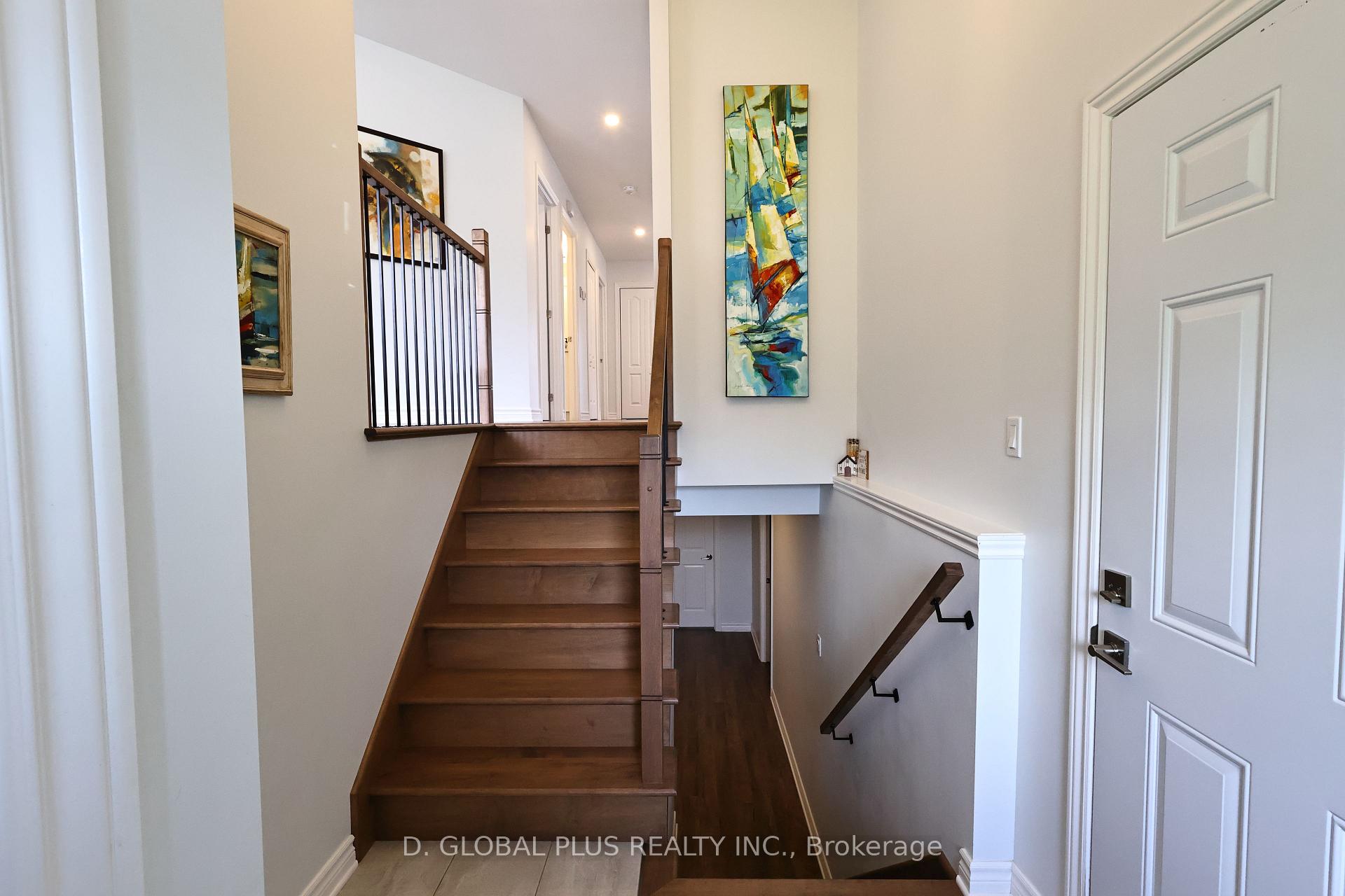 Photo 2 of 90 Cameron Crescent, Cornwall — HOMEH