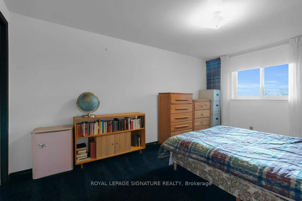 Photo 18 of 28 Stately Way, Markham, Royal Orchard — HOMEH