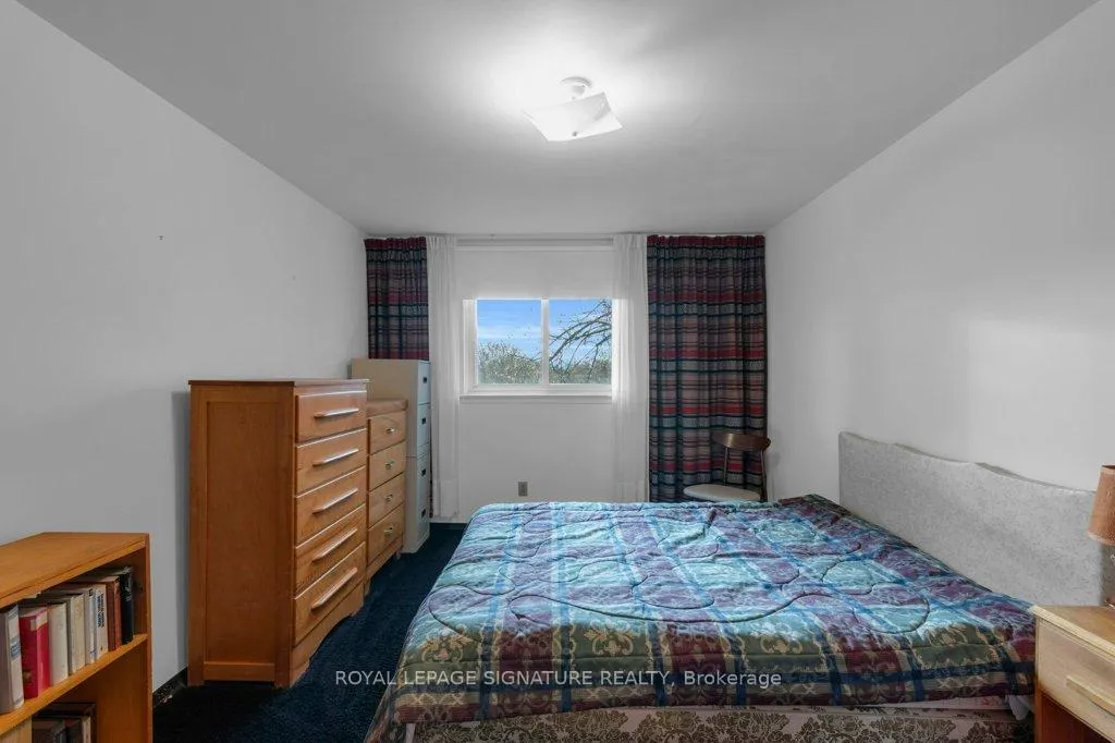 Photo 19 of 28 Stately Way, Markham, Royal Orchard — HOMEH