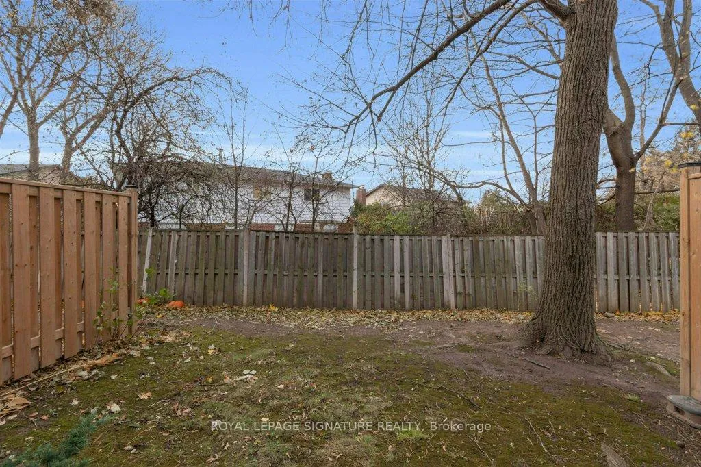 Photo 32 of 28 Stately Way, Markham, Royal Orchard — HOMEH