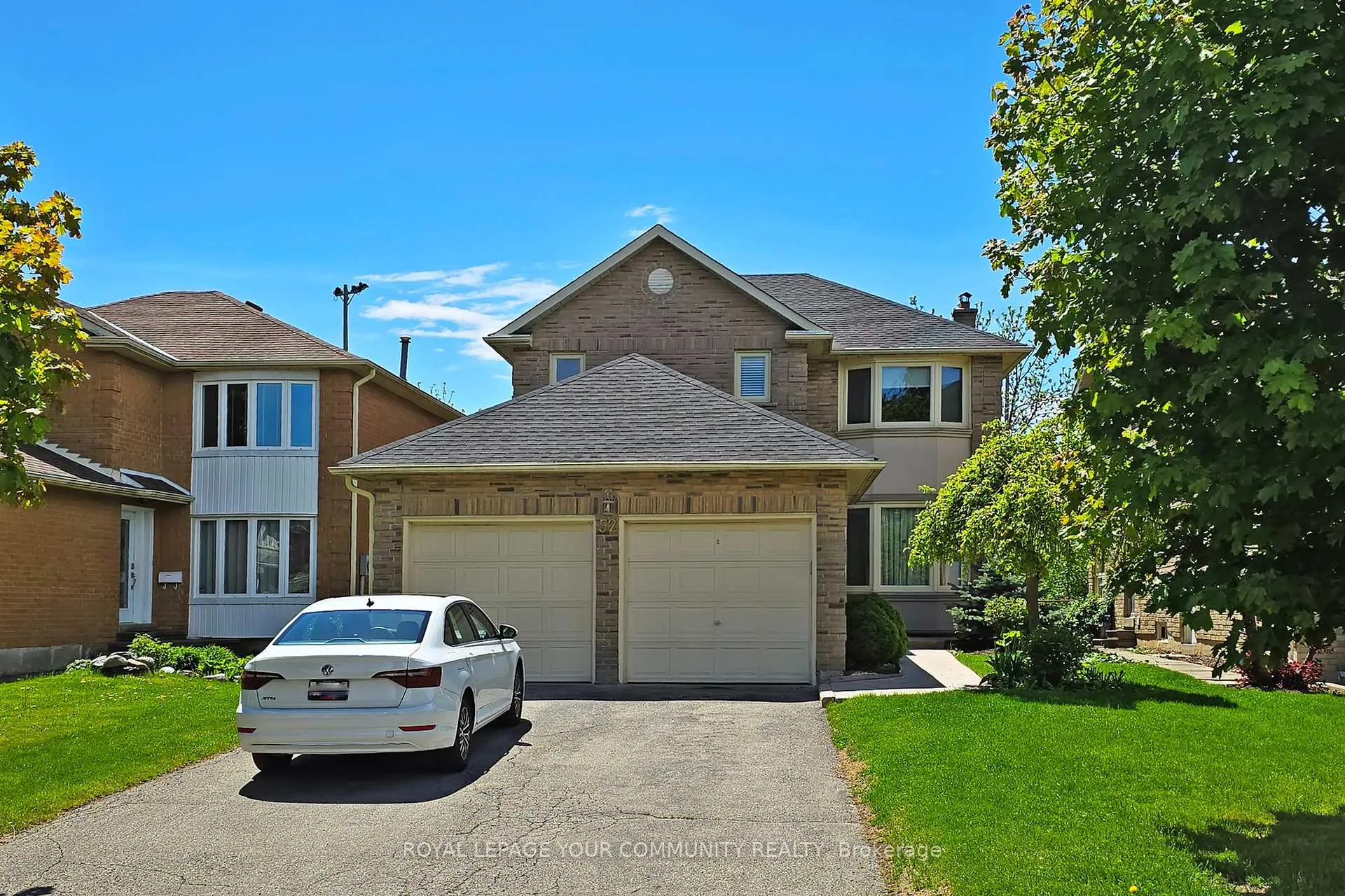 Front of Unit Lower, 52 Eleanor Circle