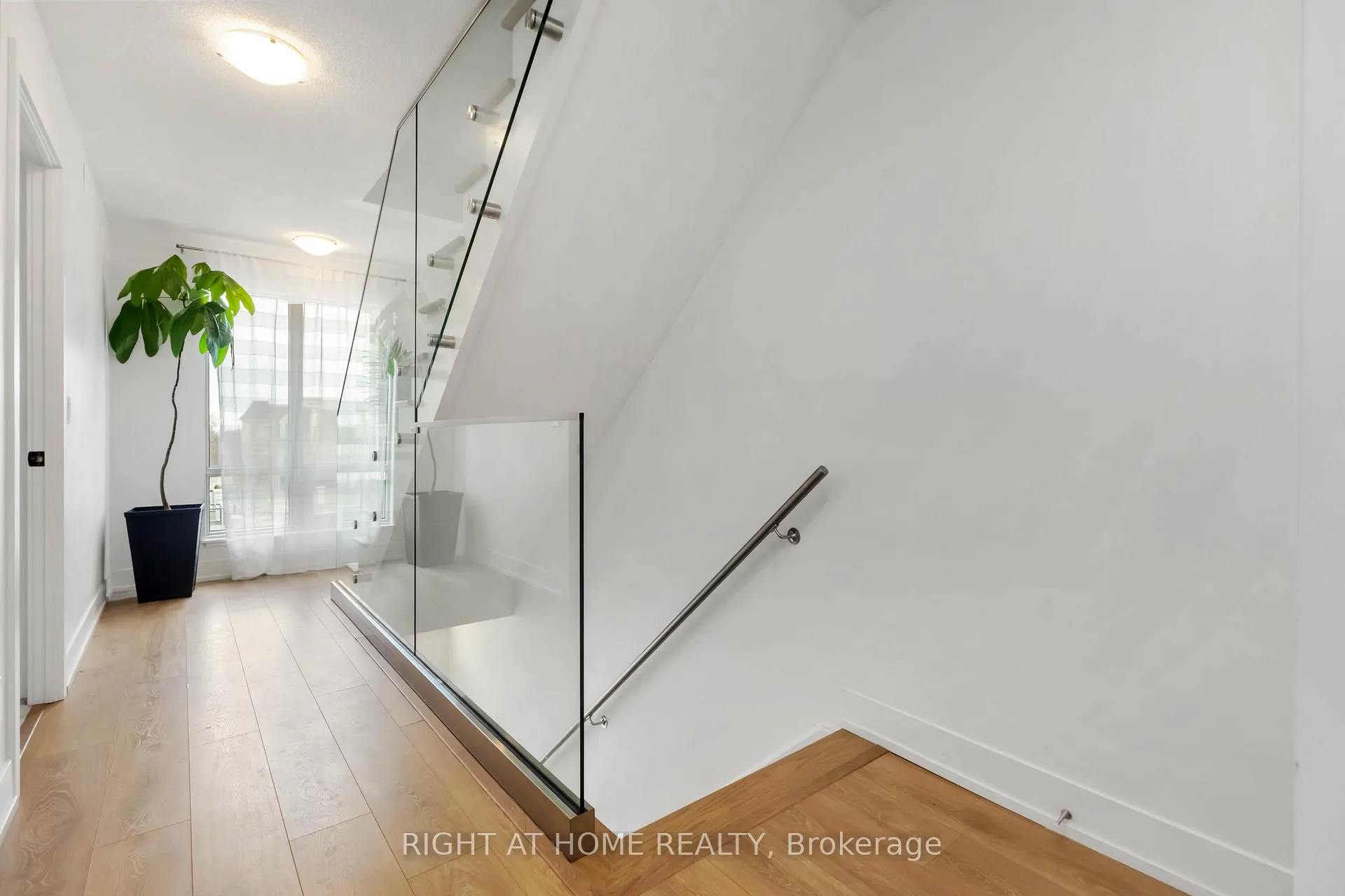 Photo 21 of Unit Th 8, 1245 Bayly Street, Pickering, Bay Ridges — HOMEH