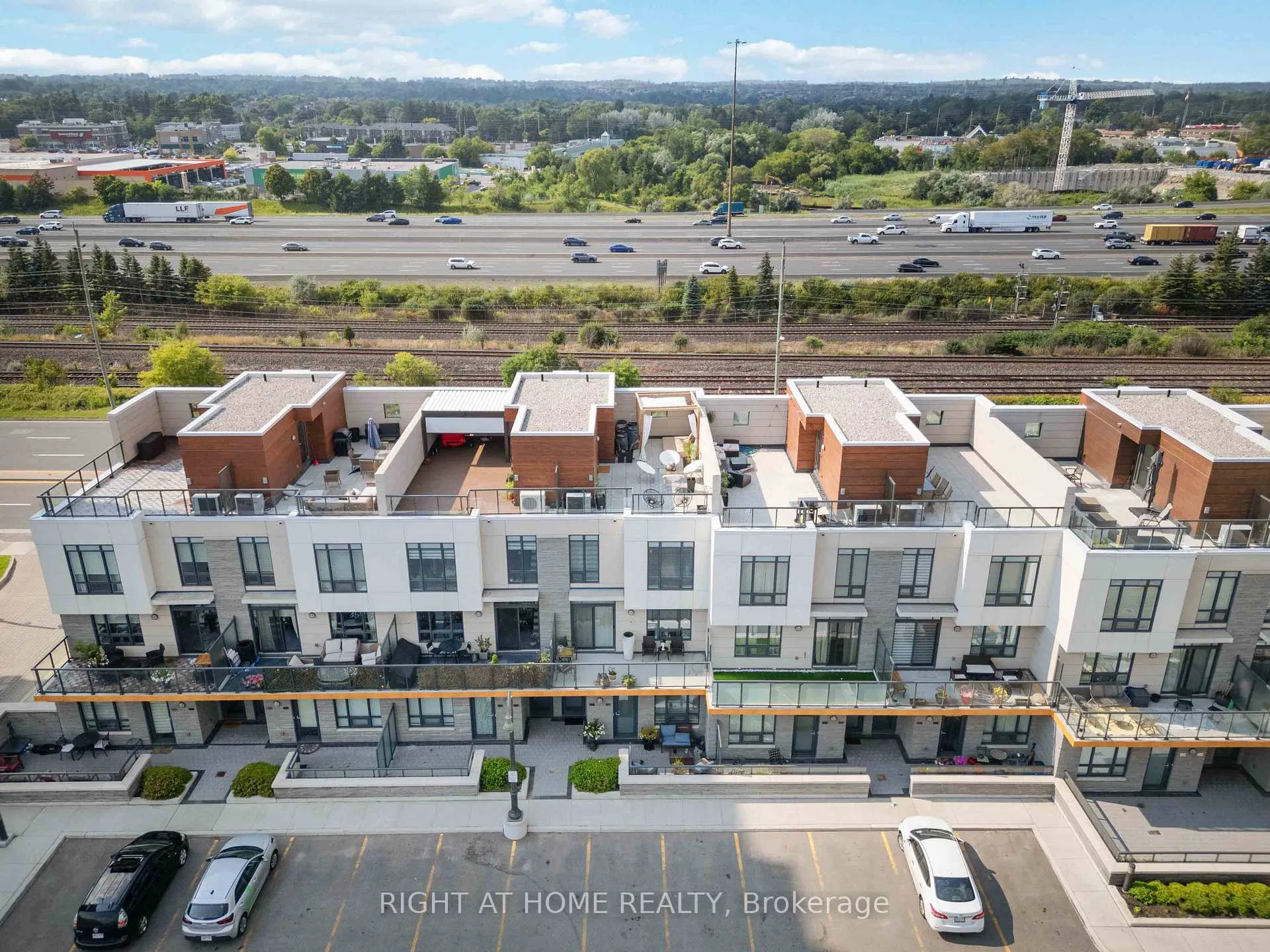 Photo 33 of Unit Th 8, 1245 Bayly Street, Pickering, Bay Ridges — HOMEH