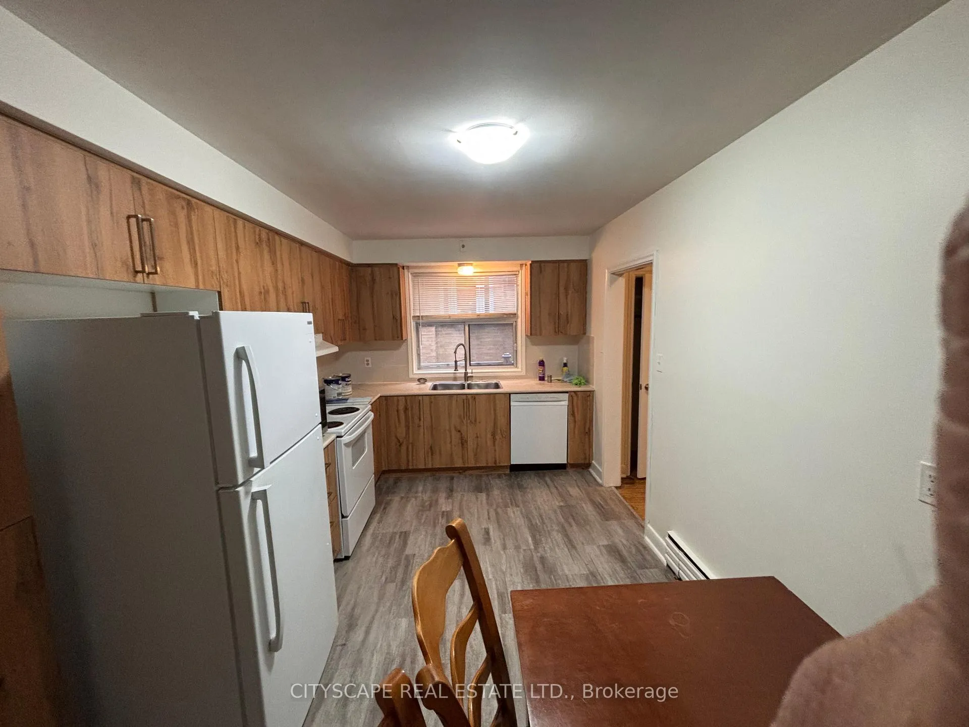 Photo 5 of Unit 2, 429 Lawrence Avenue W, Toronto, Bedford Park-Nortown — HOMEH