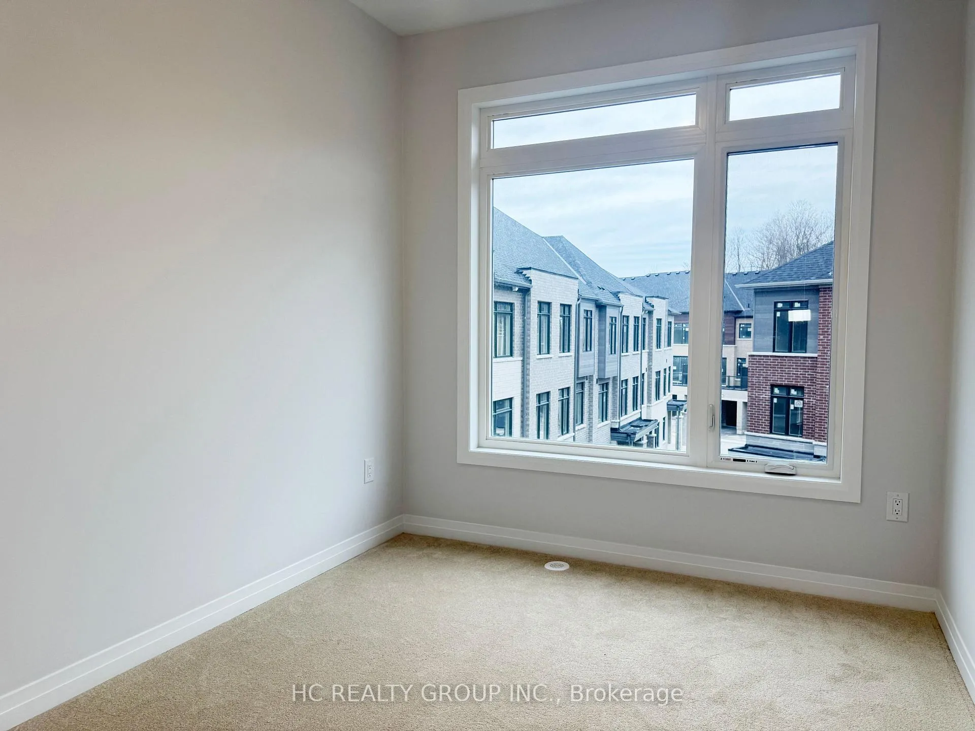 Photo 7 of 13 Frisinger Lane, Markham, Cornell — HOMEH