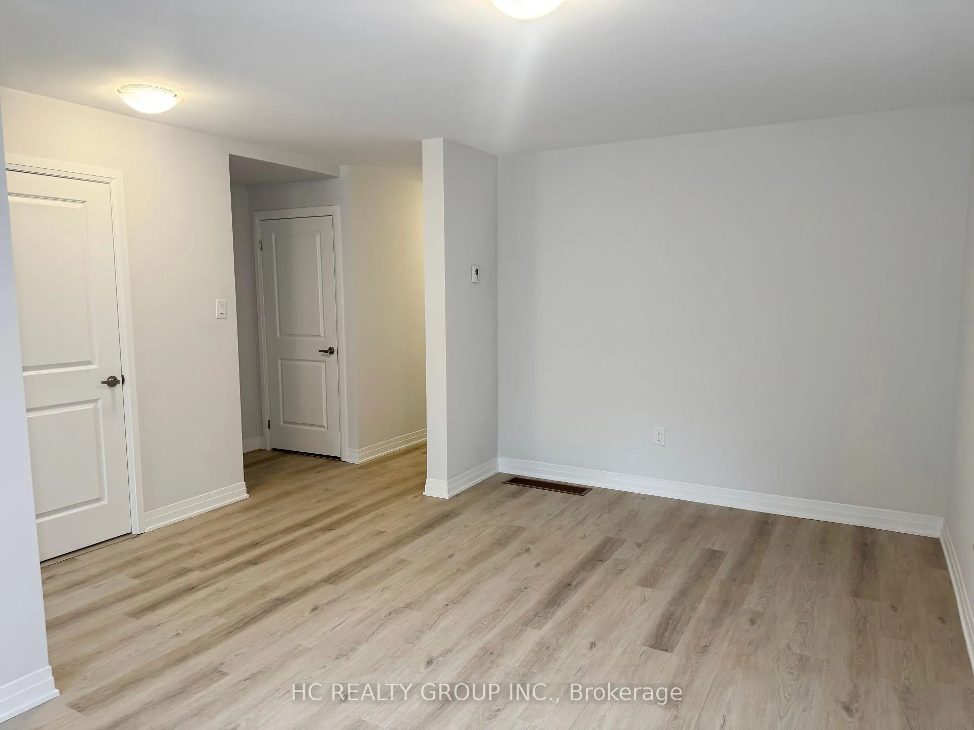 Photo 11 of 13 Frisinger Lane, Markham, Cornell — HOMEH