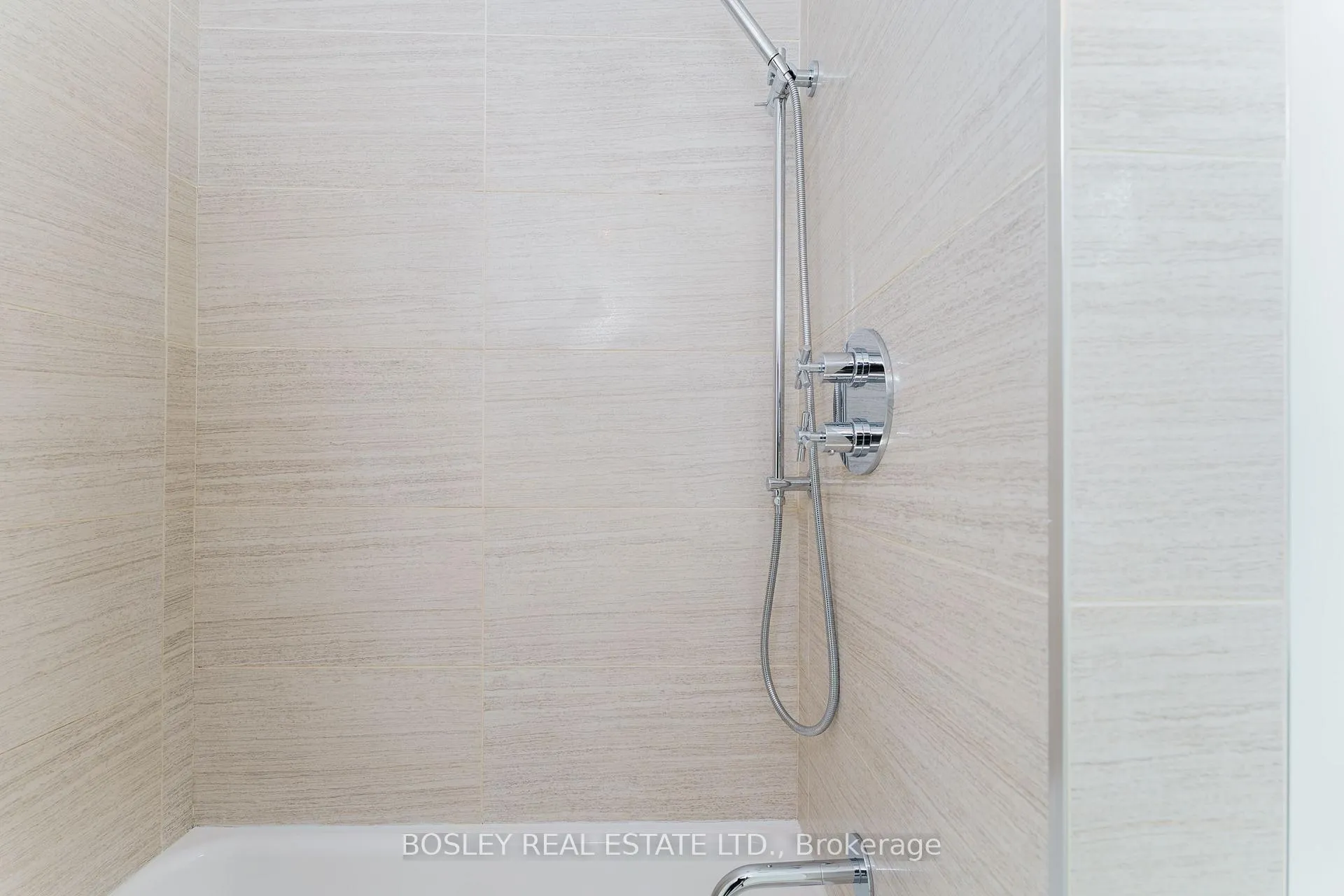 Photo 14 of Unit A, 108 Gledhill Avenue, Toronto, Woodbine-Lumsden — HOMEH