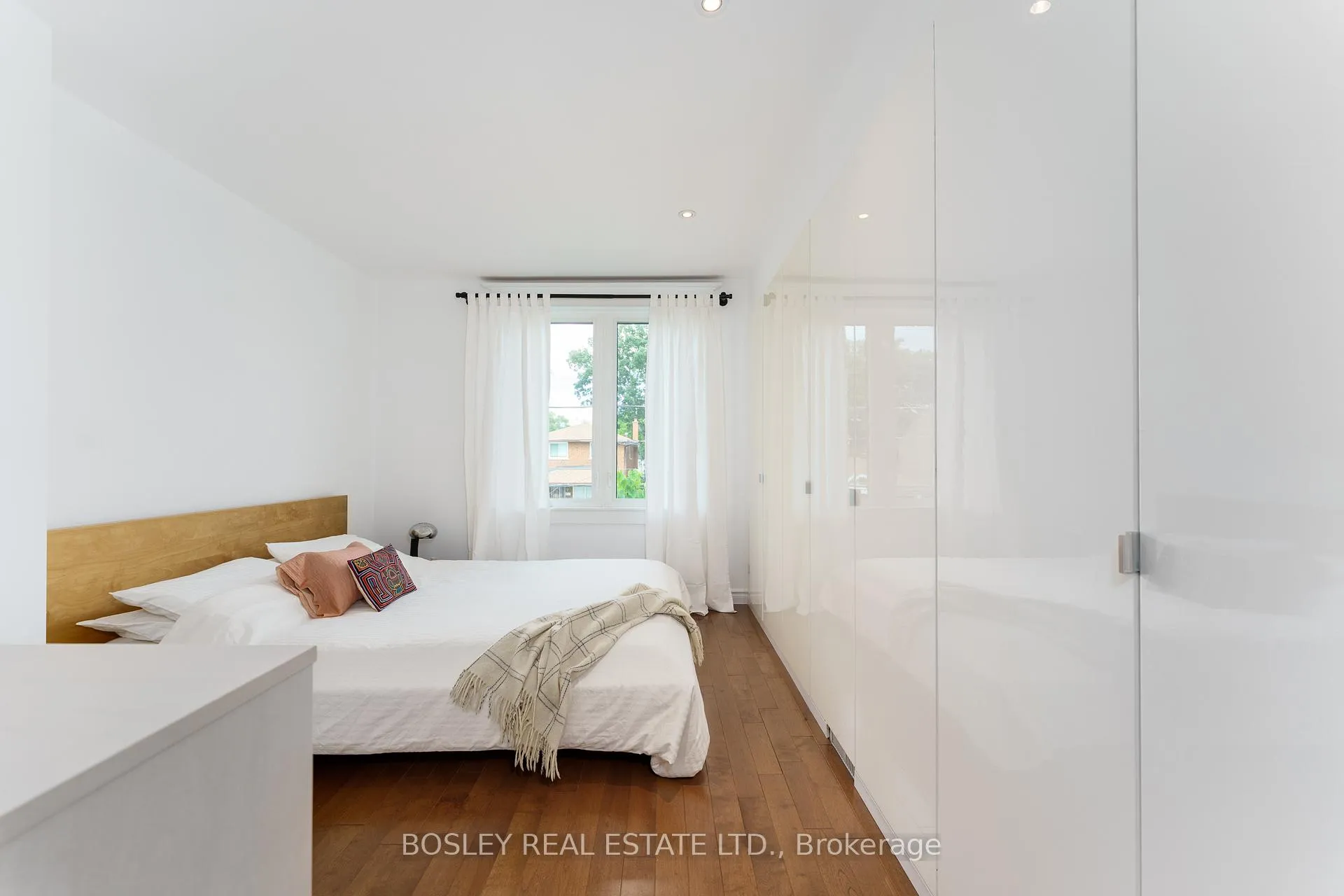 Photo 15 of Unit A, 108 Gledhill Avenue, Toronto, Woodbine-Lumsden — HOMEH