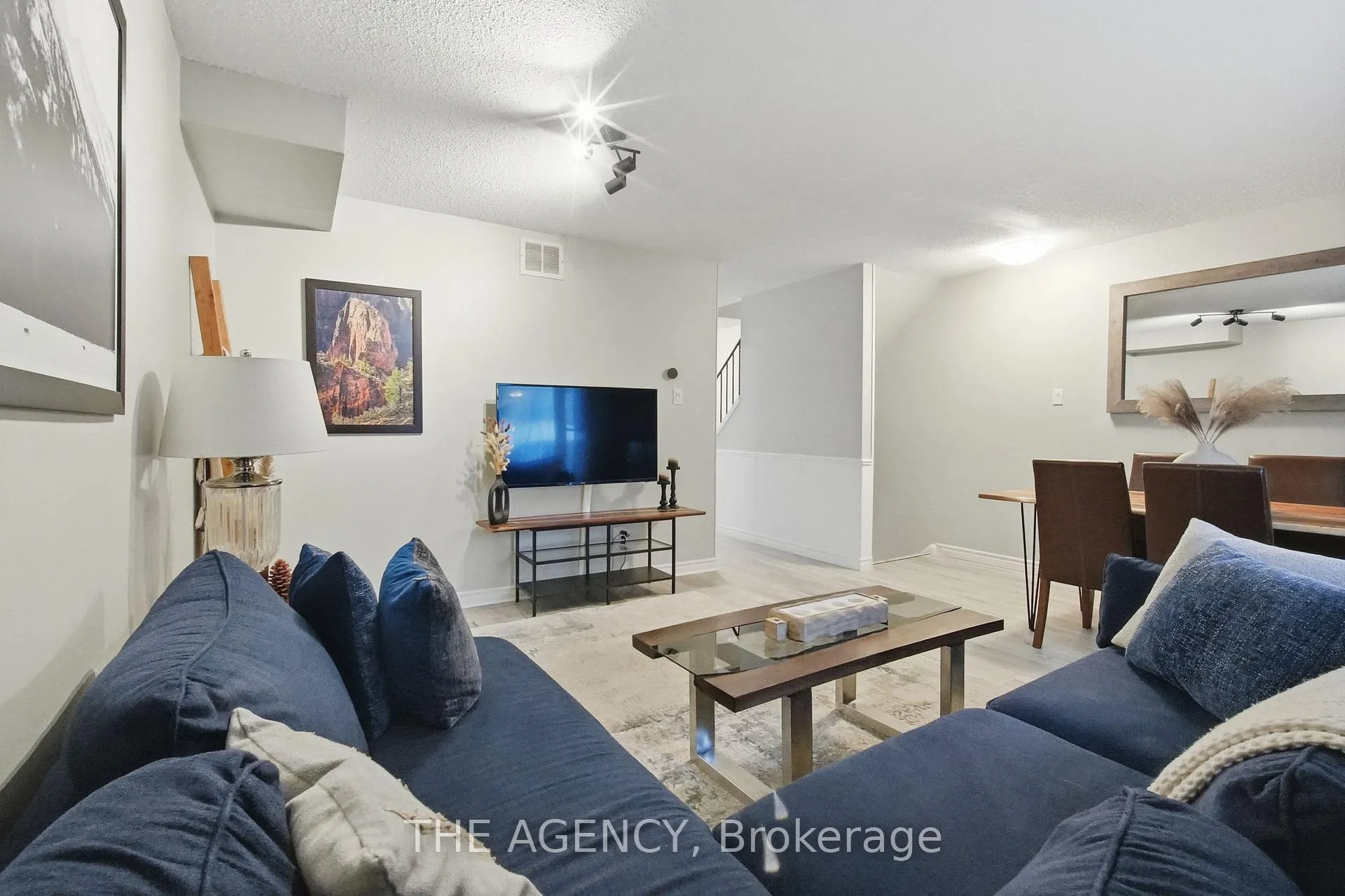 Photo 16 of Unit 9, 72 Martin Road, Clarington, Bowmanville — HOMEH