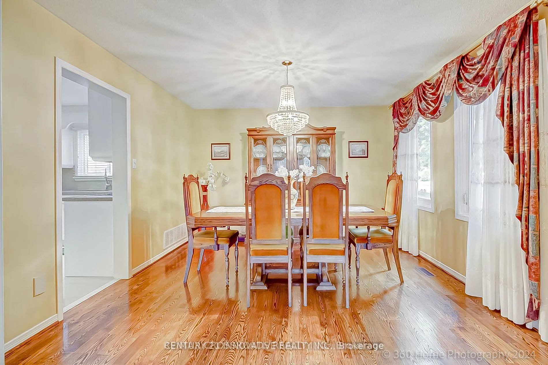Photo 8 of 26 Smithy Street, Markham, Raymerville — HOMEH