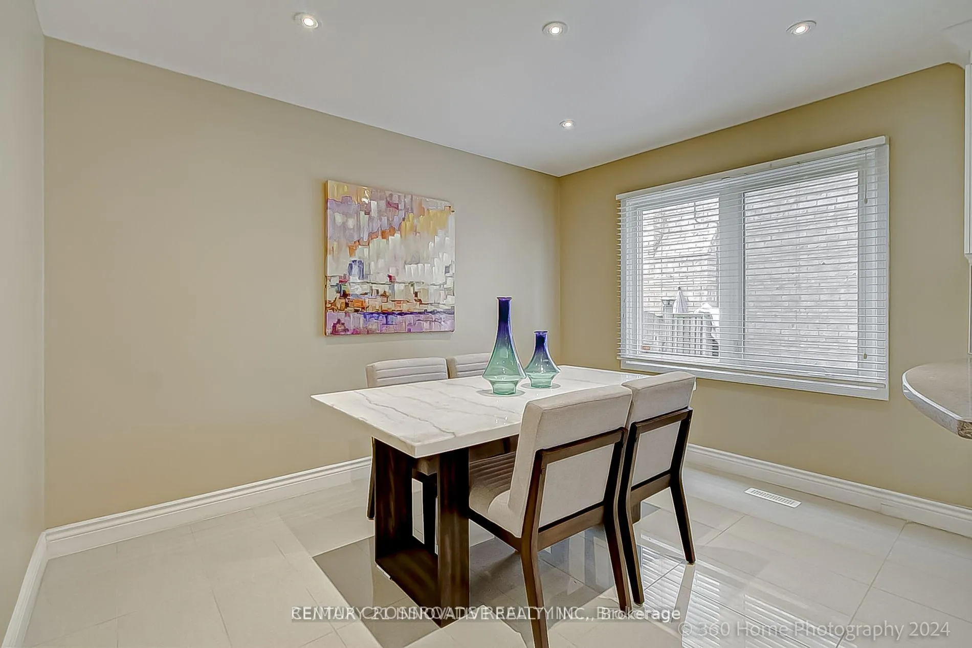 Photo 10 of 26 Smithy Street, Markham, Raymerville — HOMEH