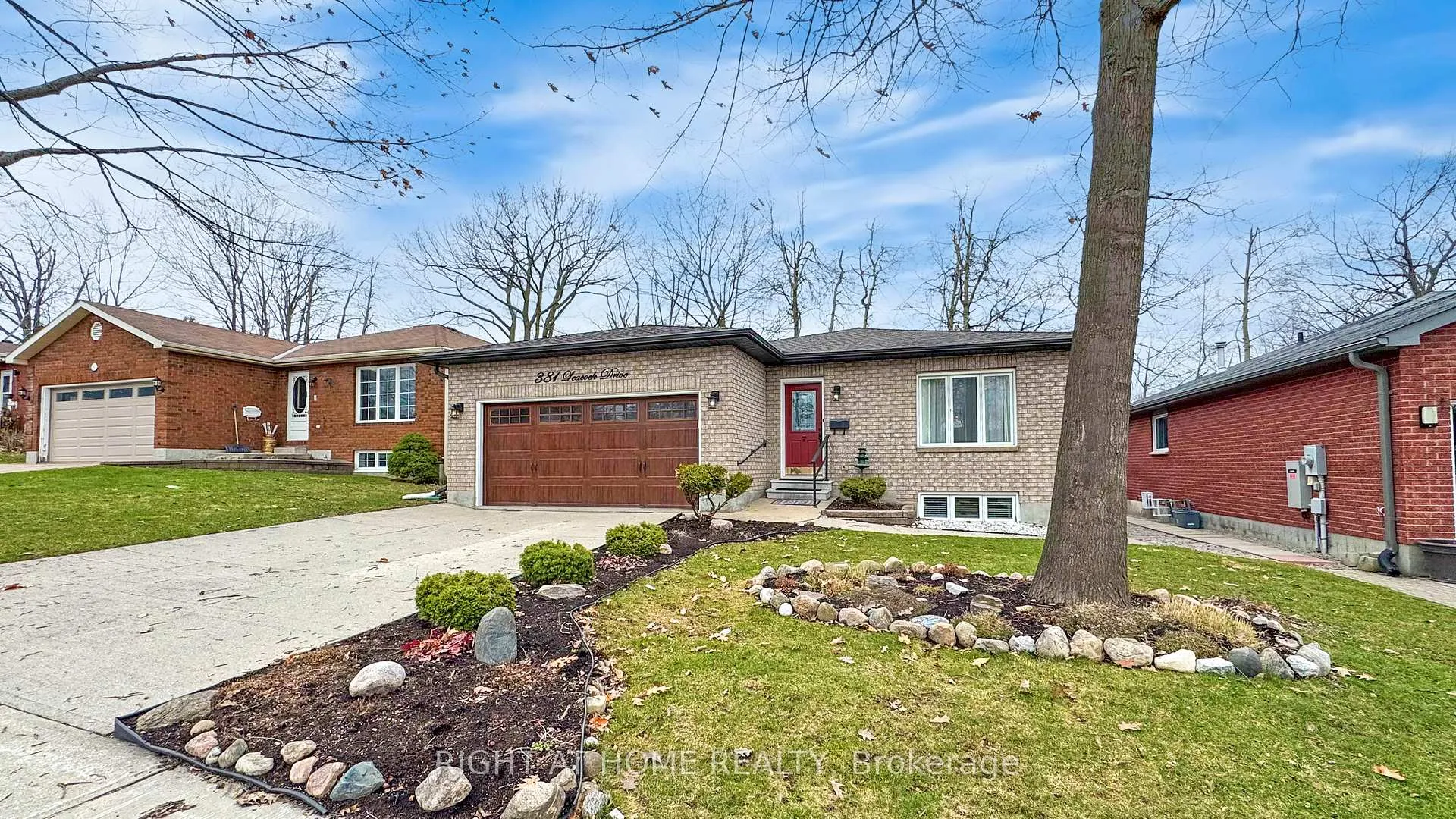 Photo 2 of Unit Basement, 381 Leacock Drive, Barrie, Letitia Heights — HOMEH