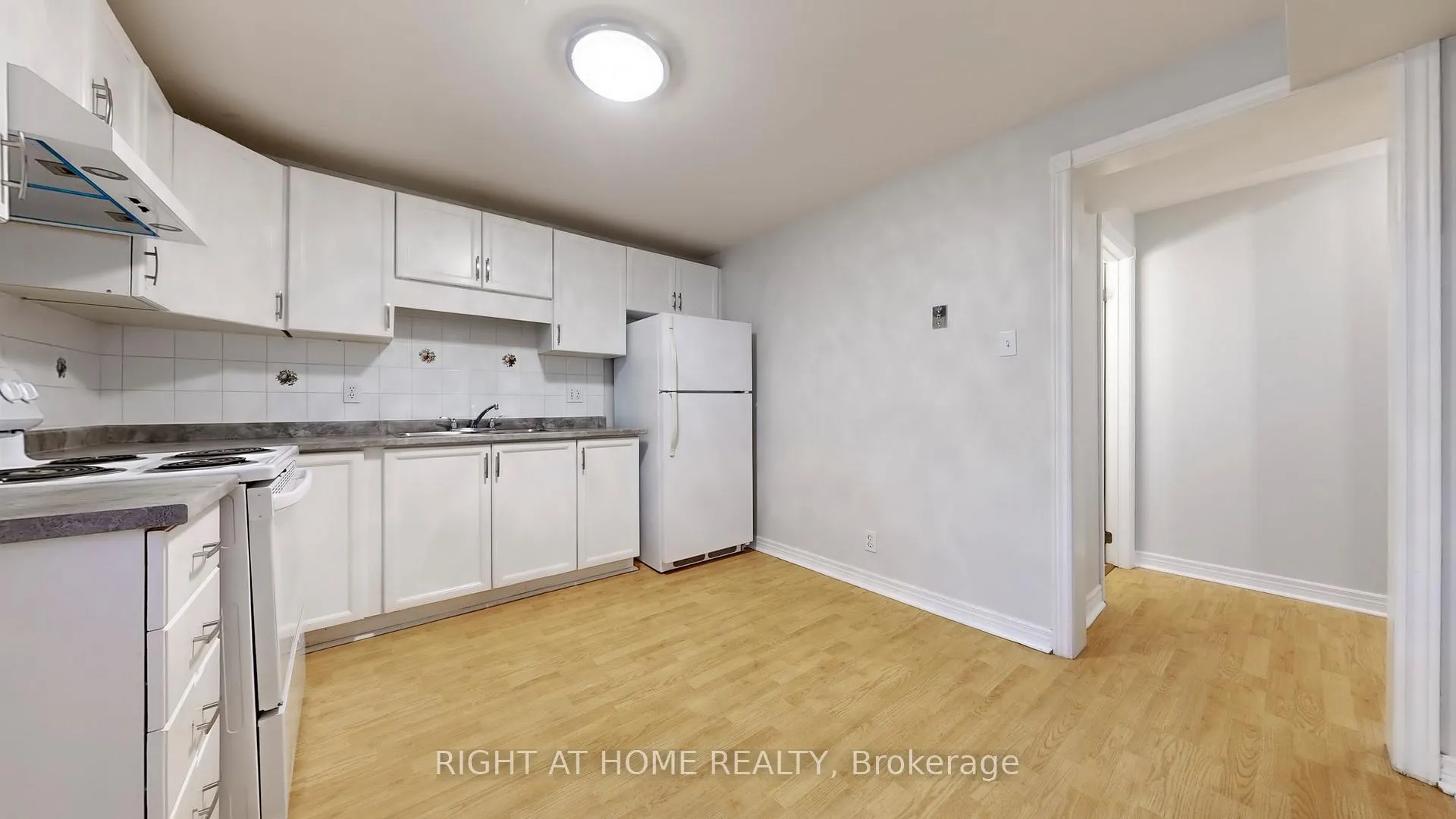 Photo 5 of Unit Basement, 381 Leacock Drive, Barrie, Letitia Heights — HOMEH