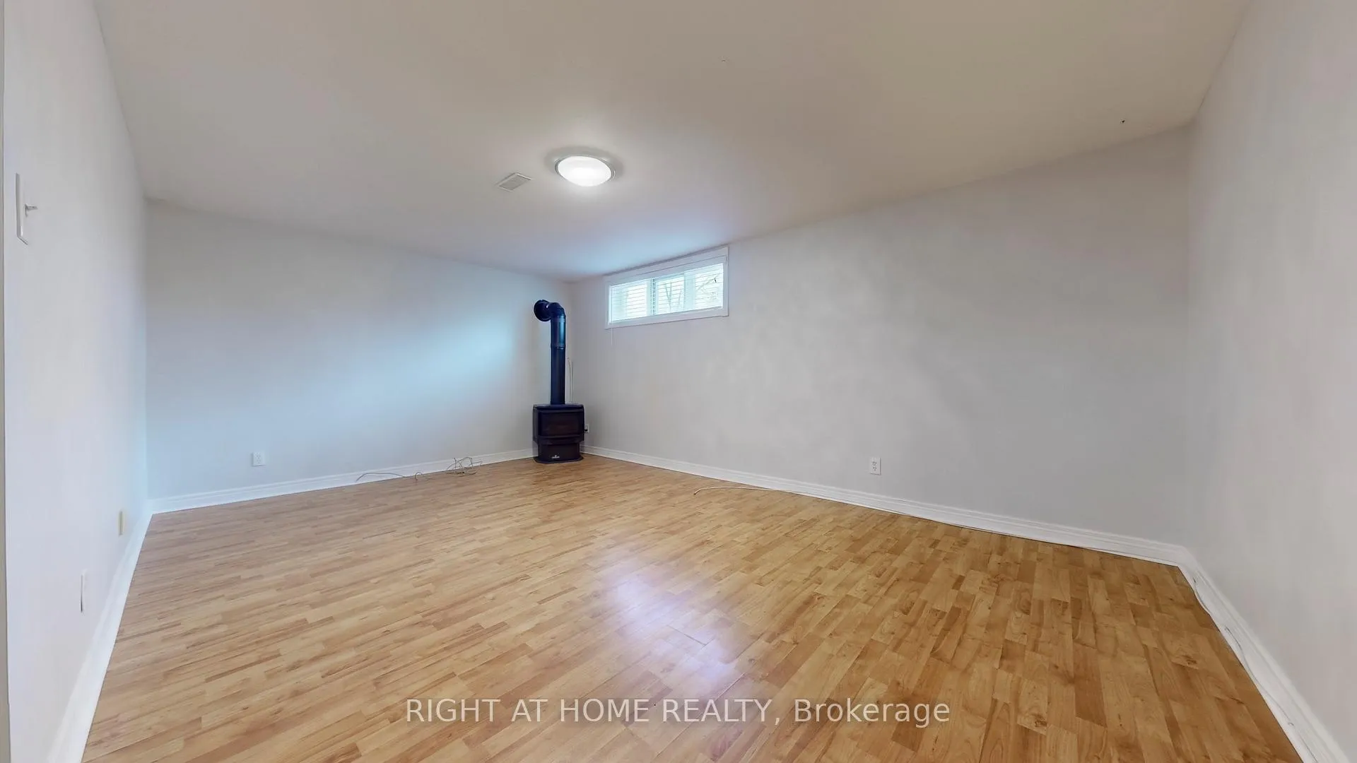 Photo 10 of Unit Basement, 381 Leacock Drive, Barrie, Letitia Heights — HOMEH