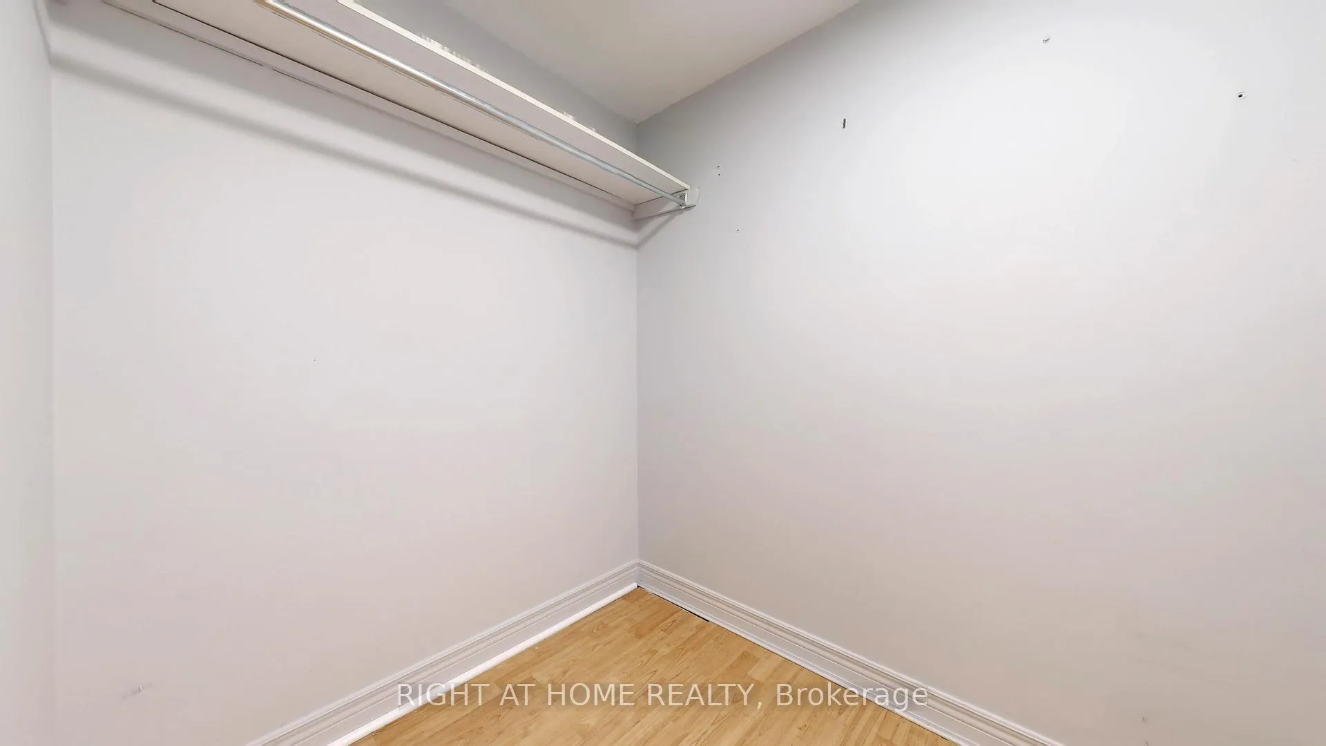 Photo 19 of Unit Basement, 381 Leacock Drive, Barrie, Letitia Heights — HOMEH