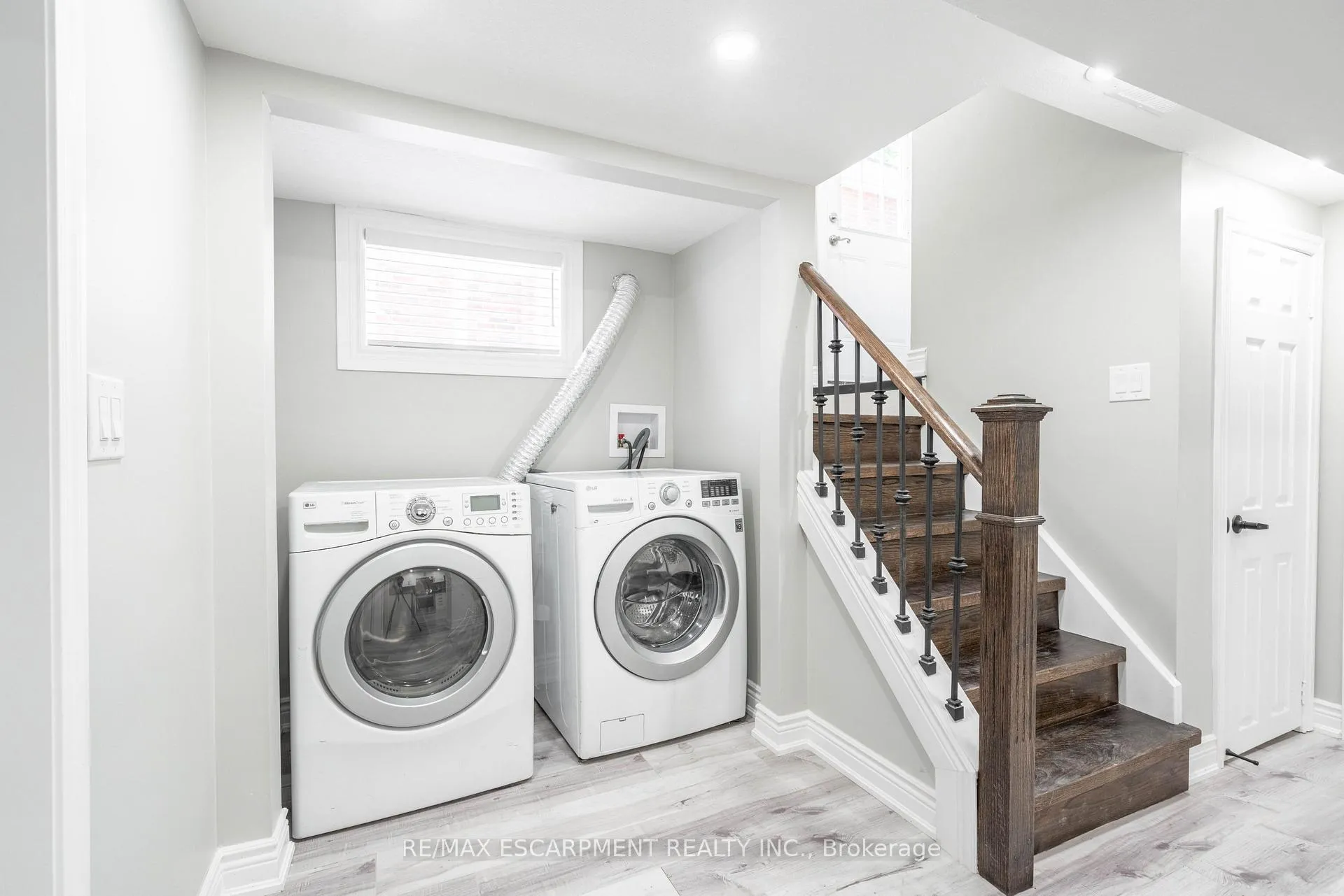 Photo 17 of Unit Lower, 138 Tuxedo Avenue S, Hamilton, Bartonville — HOMEH