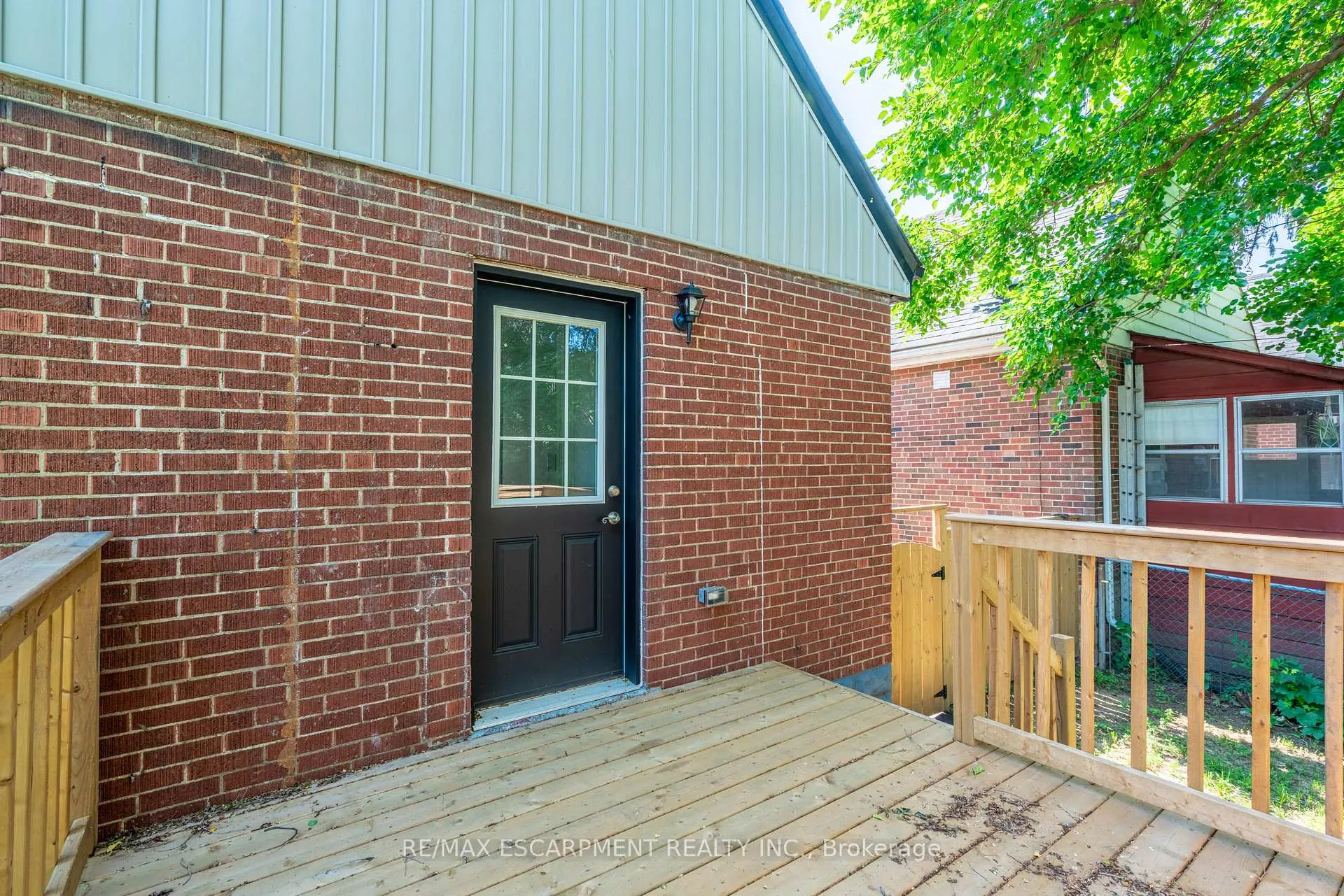 Photo 19 of Unit Lower, 138 Tuxedo Avenue S, Hamilton, Bartonville — HOMEH