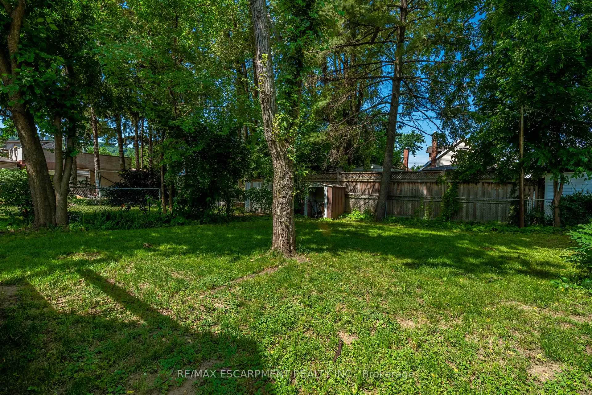 Photo 23 of Unit Lower, 138 Tuxedo Avenue S, Hamilton, Bartonville — HOMEH