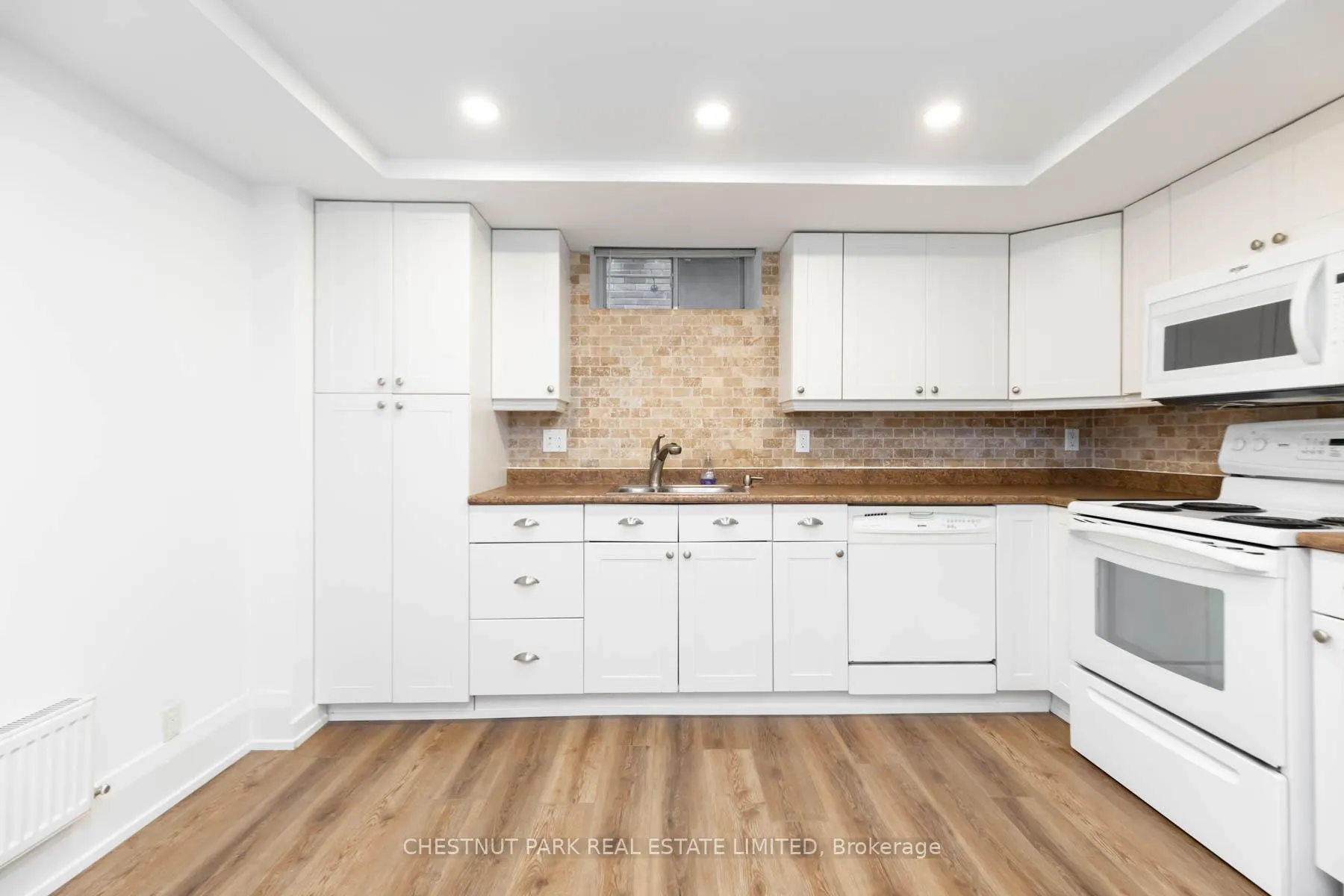 Photo 9 of Unit Lower, 6 Glen Edyth Drive, Toronto, Casa Loma — HOMEH